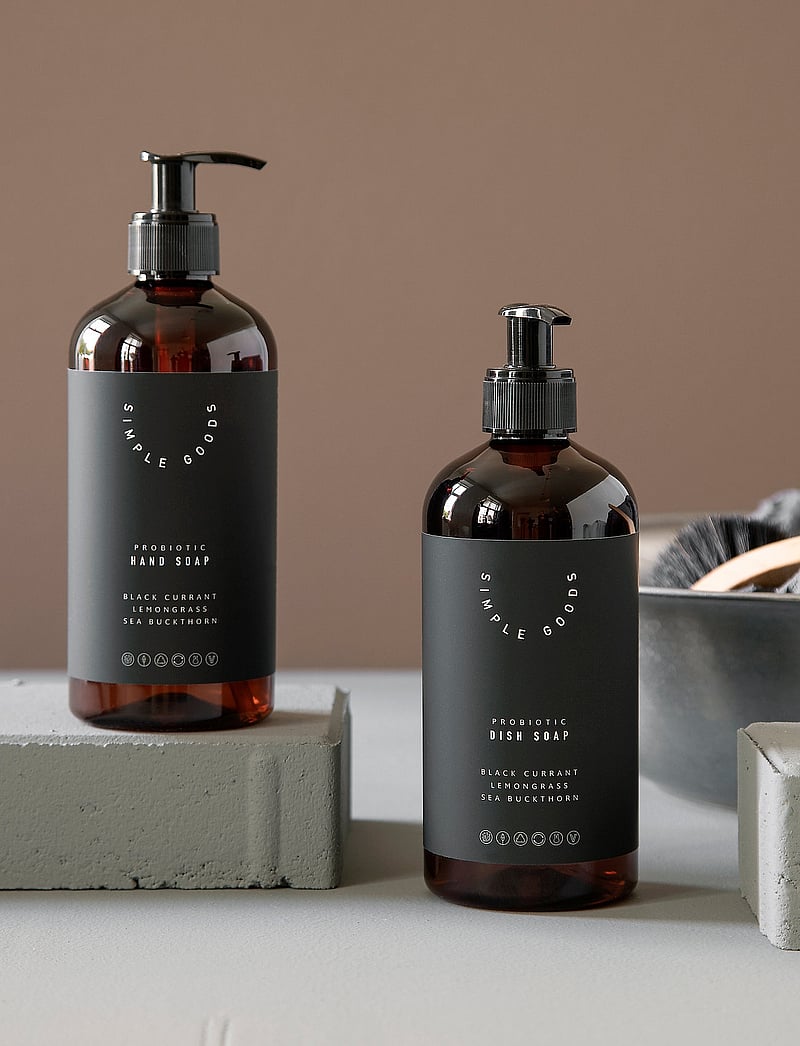 Simple Goods - Hand Soap, Black Currant, Lemongrass, Sea Buckthorn - flüssige handseifen - clear - 4