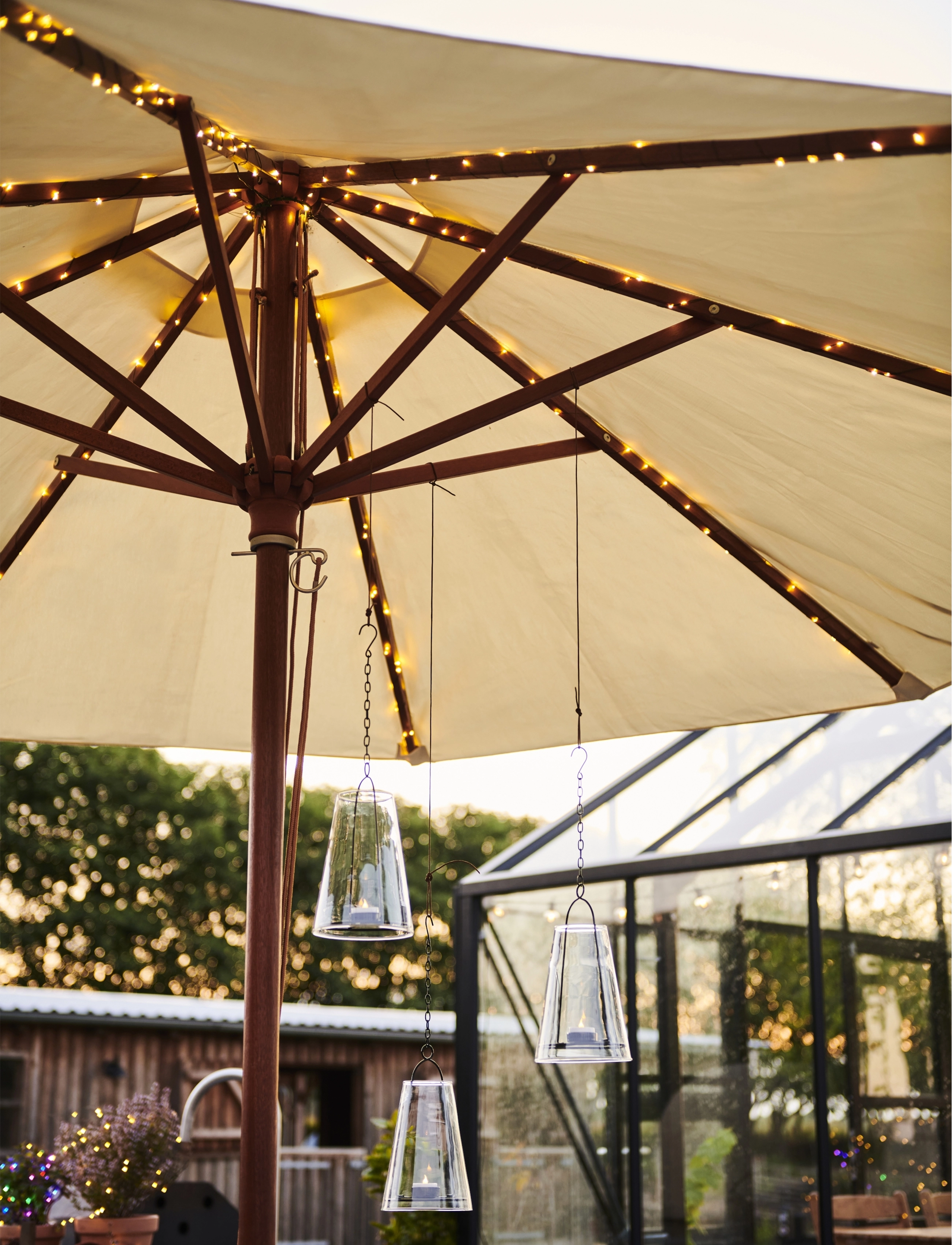 Sirius Home Knirke Solar Parasol, 8XL:2M x 200, Outdoor Lighting, Silber - Garden Lights, Homeware