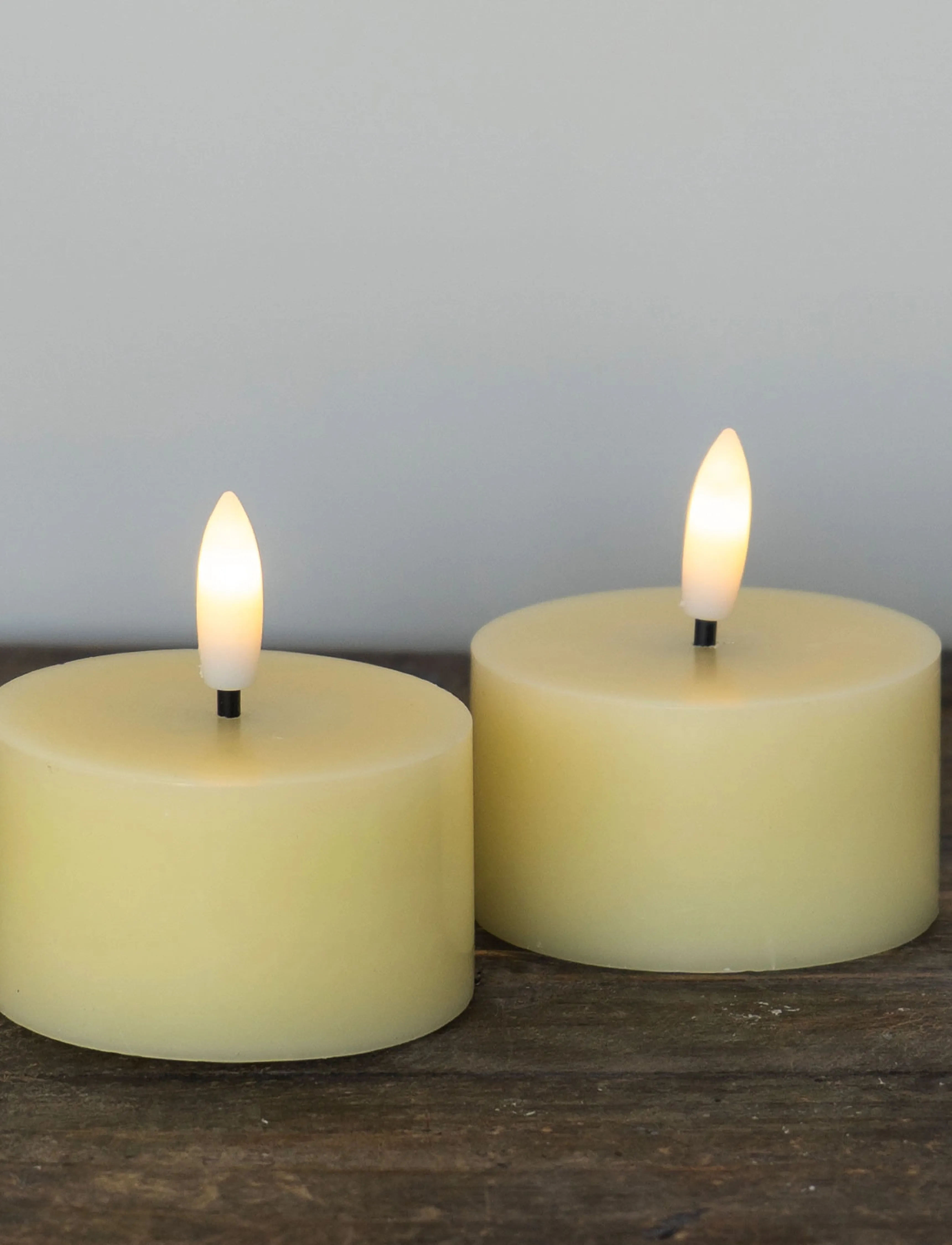 Sirius Home Sille Fyrfadslys 2 Stk. Sæt, Ø6Xh3,4Cm, Pale Yellow, One Size, Candles, Gelb - Led Homeware
