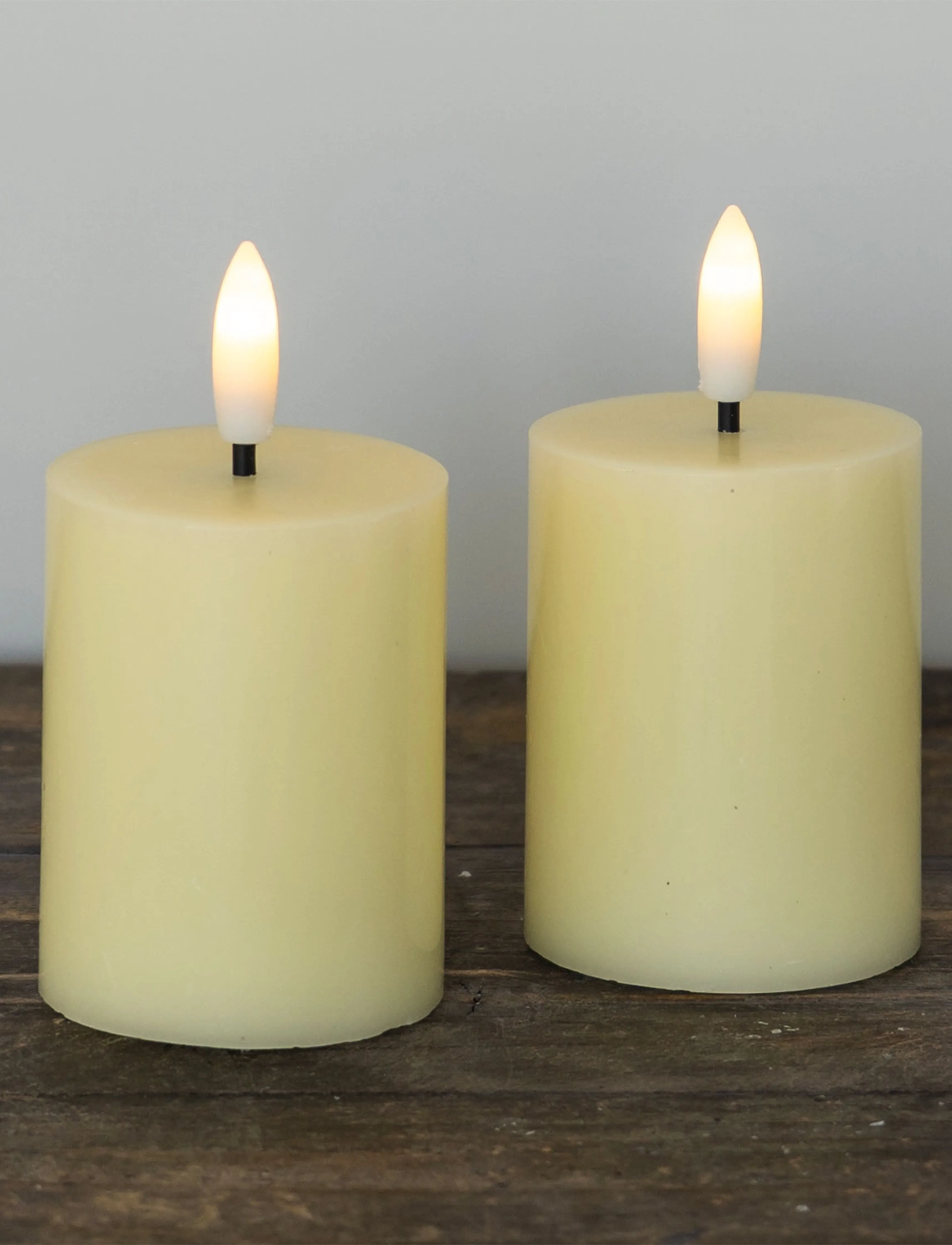 Sirius Home Sille Mini 2 Stk. Sæt, Ø5Xh6,5Cm,Pale Yellow, One Size, Candles, Gelb - Pillar Homeware