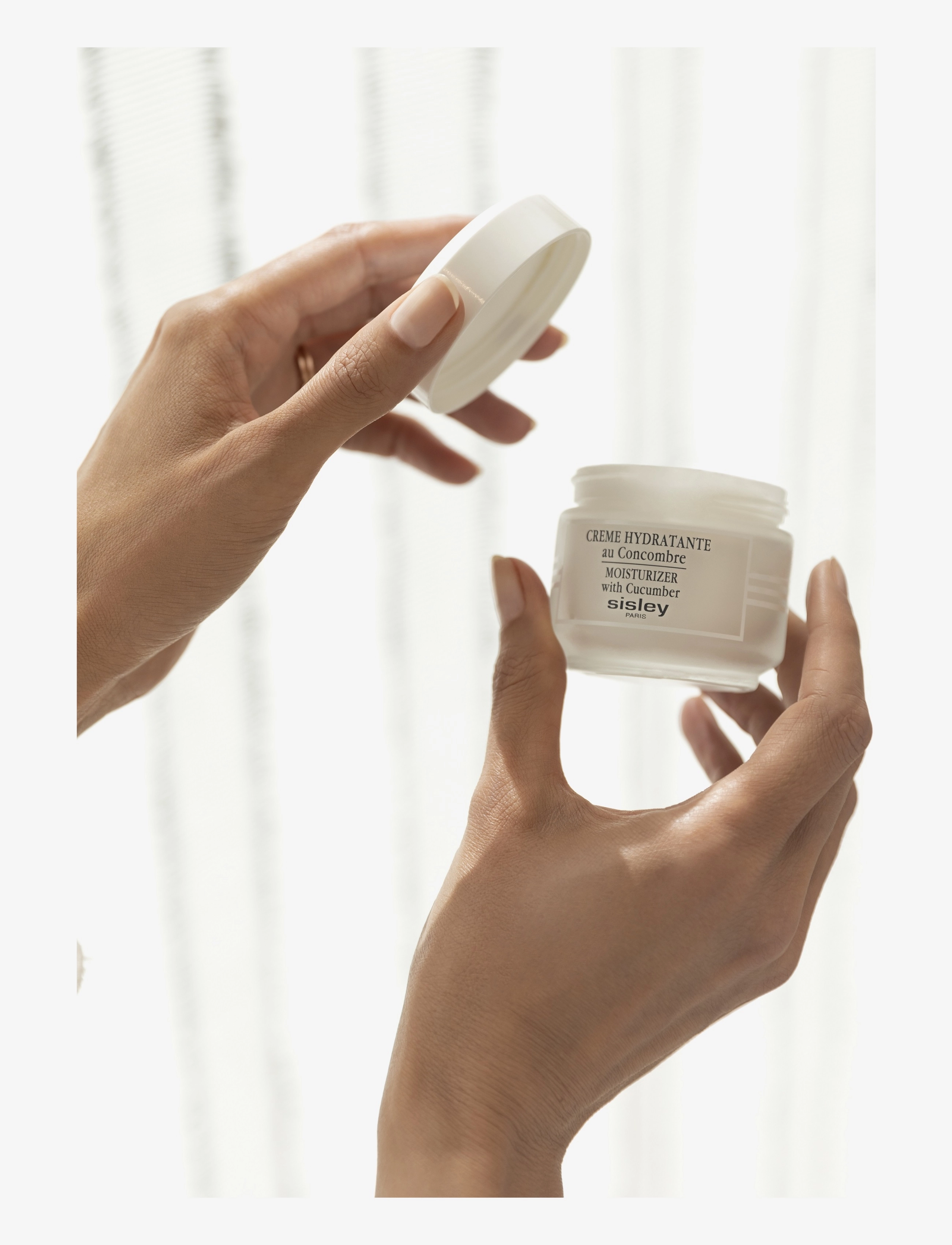 Sisley - Moisturizer with Cucumber - dagkräm - clear - 2