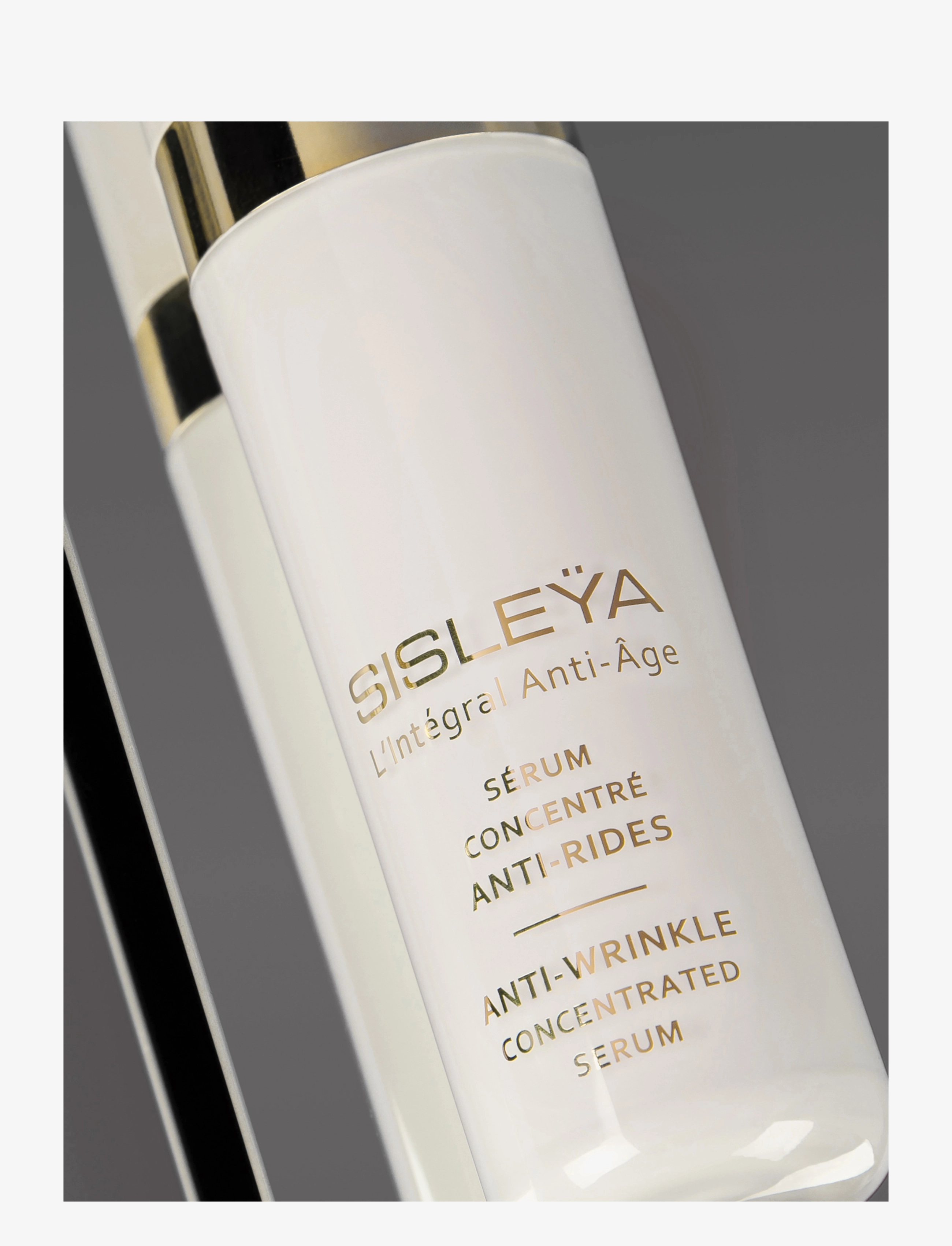 Sisley - Sisleÿa L'Intégral Anti-Wrinkle Concentrated Serum - clear - 2