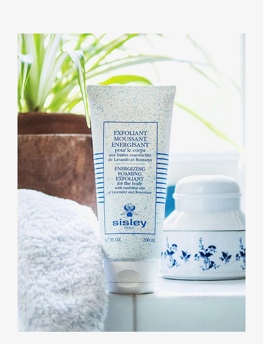 Sisley - Energizing Foaming Exfoliator - skrubb & exfoliators - kropp - clear - 2