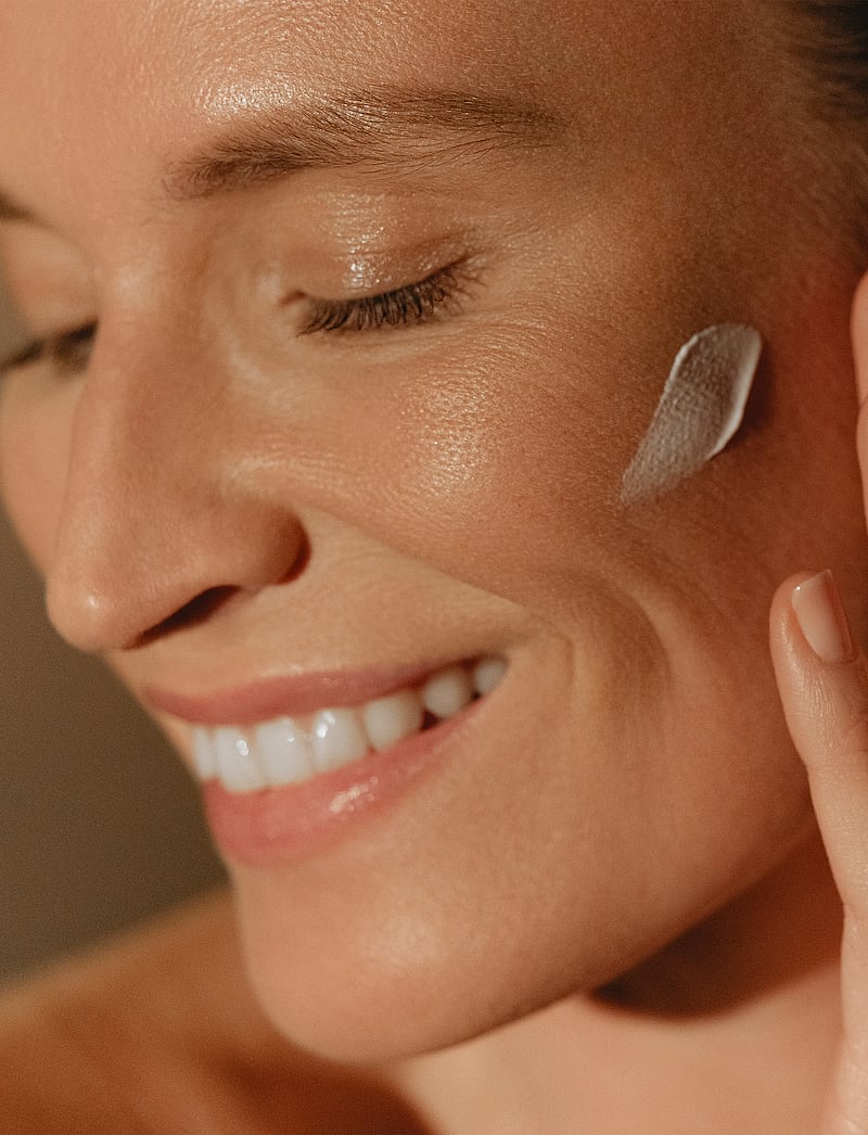 Sisley - Sunleÿa Anti-Aging Sun Care SPF30 50 ml - för ansiktet - clear - 5