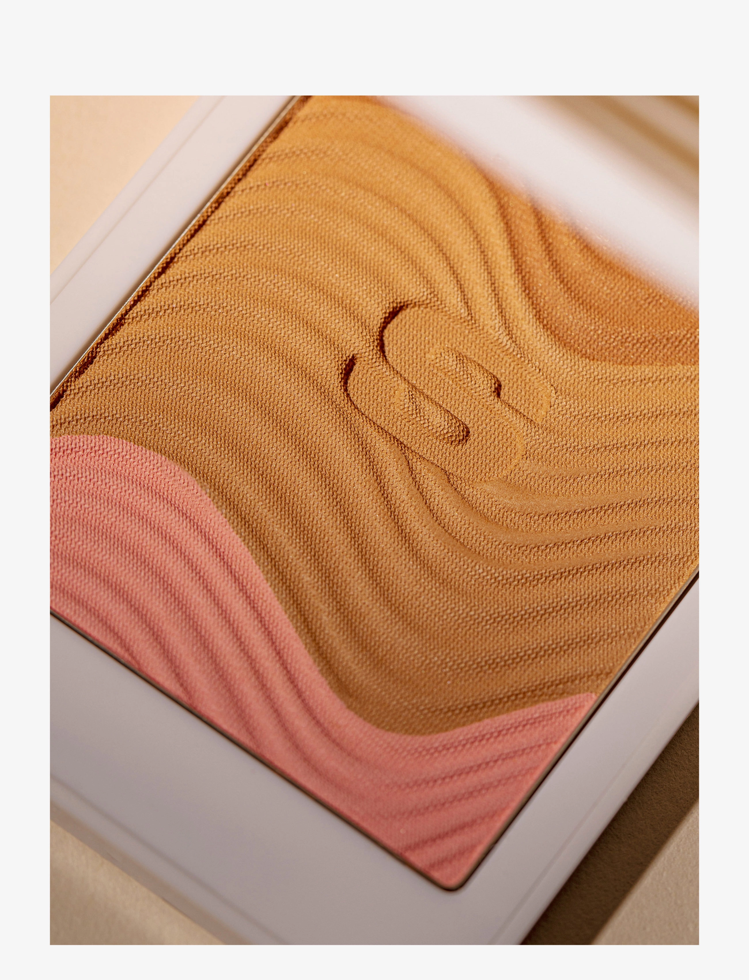 Sisley - Phyto-Touche Sun Glow Powder Honey Cinnamon - makeup - honey cinnamon - 3