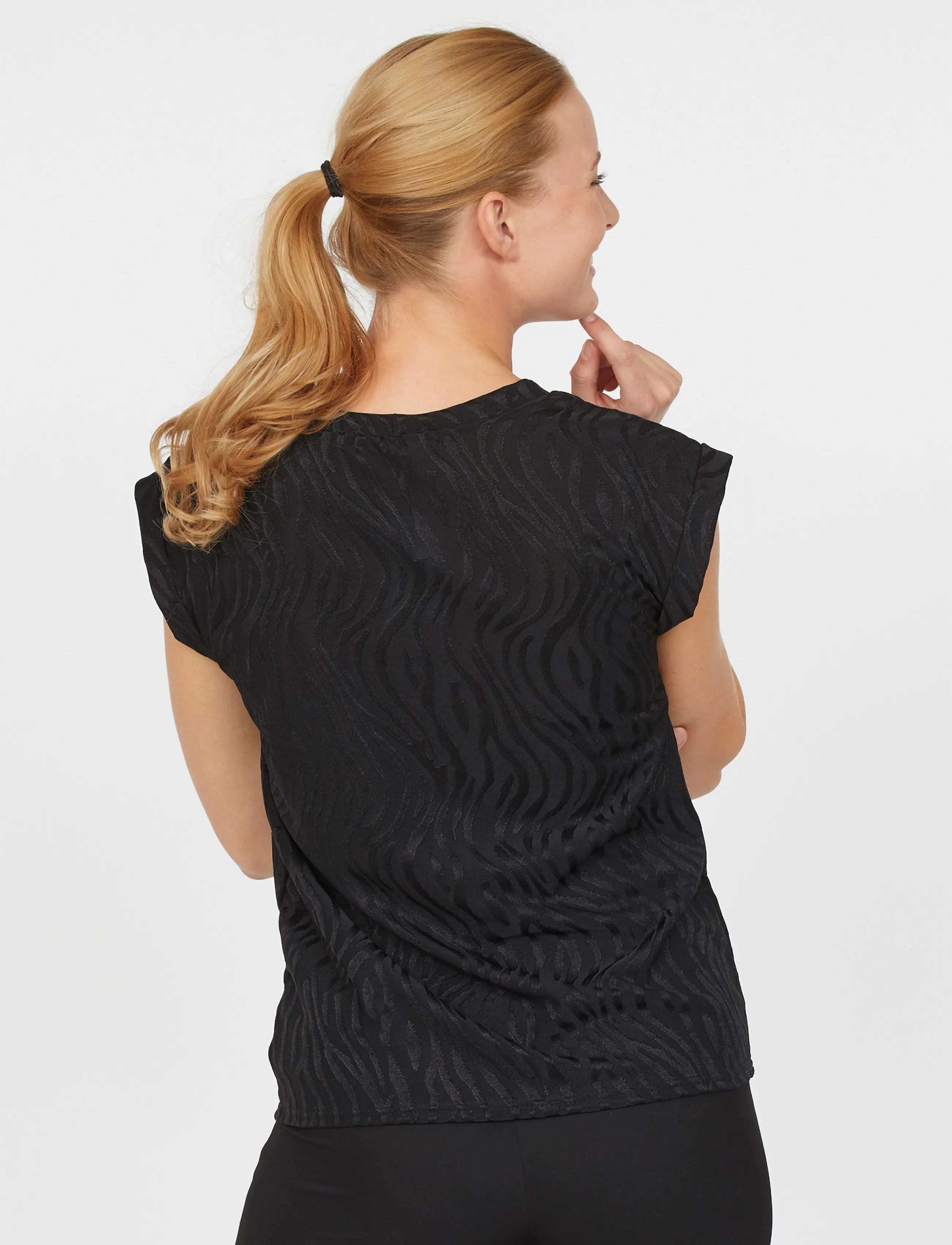 Sisters Point - LOW-400 - autumn clothing - black - 3