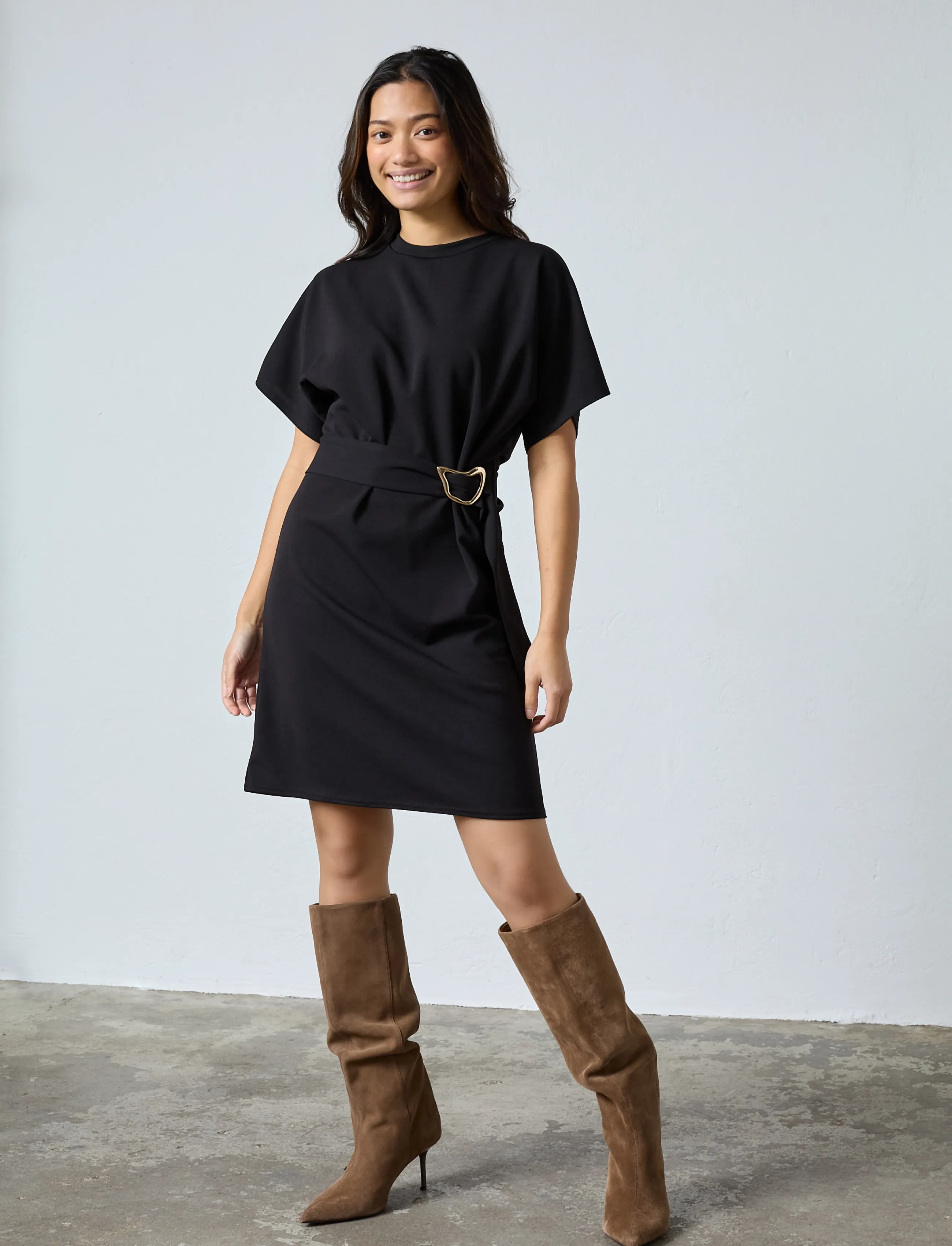 Sisters Point - GELIA-DR2 - black - 0