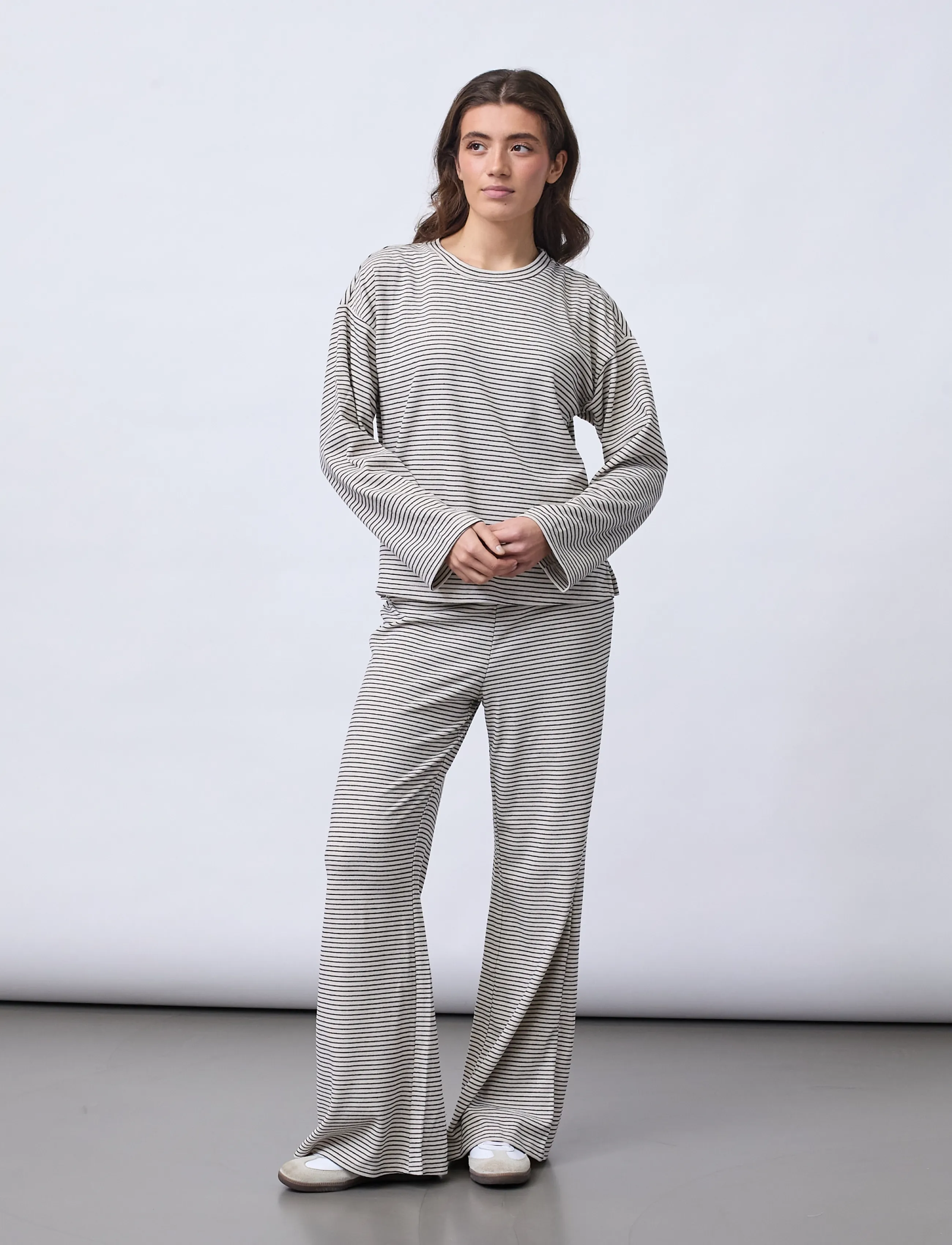 Sisters Point - VALTE-LS - fog/black stripe - 3
