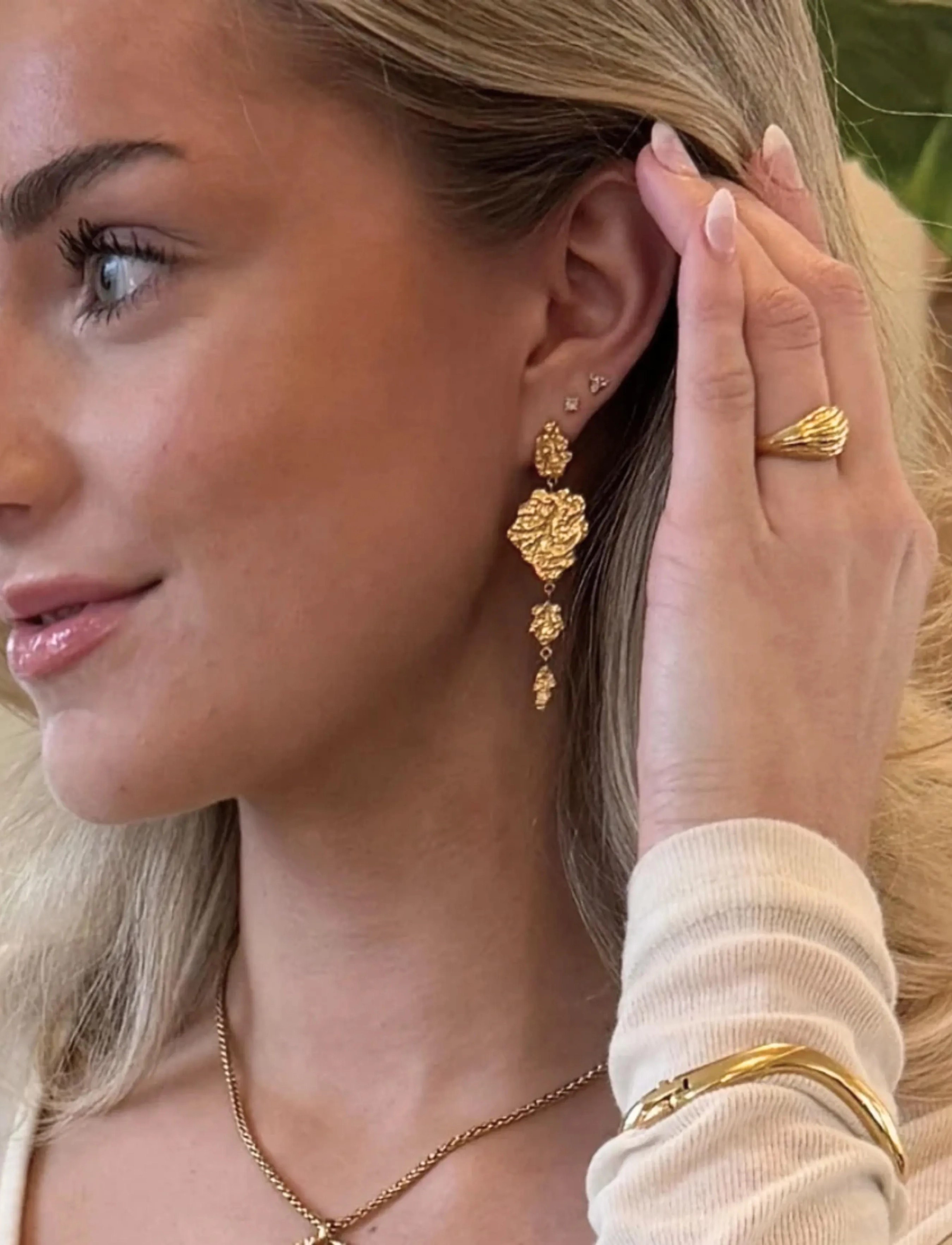 Sistie - Sophia - Earstuds Long Gold-plated - ohrhänger - gold - 1