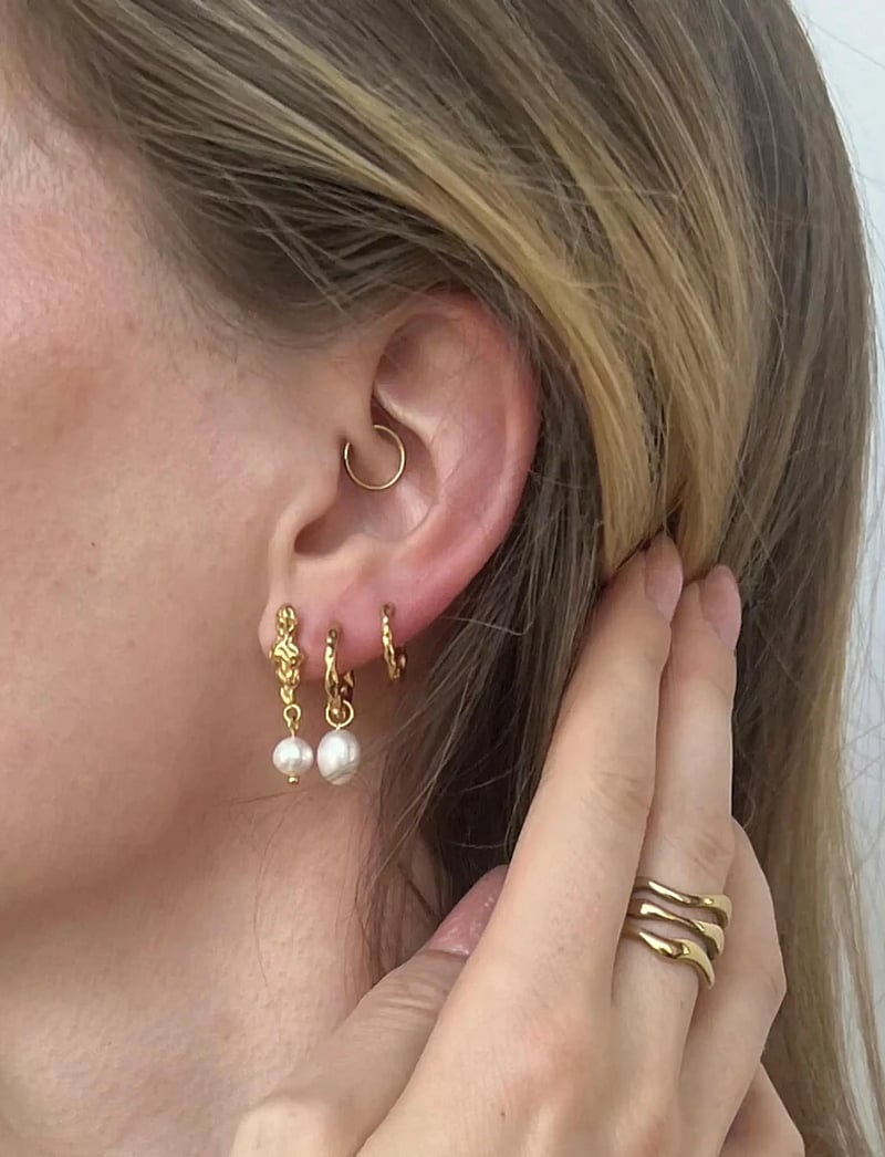 Sistie - Hoop - Creoles Gold-plated - creoler & hoops - gold - 1