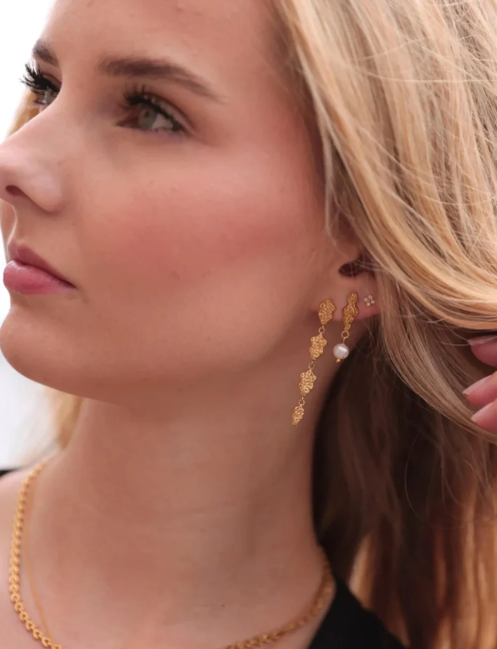 Sistie - Freja - Earrings Gold-plated - ohrhänger - gold - 2