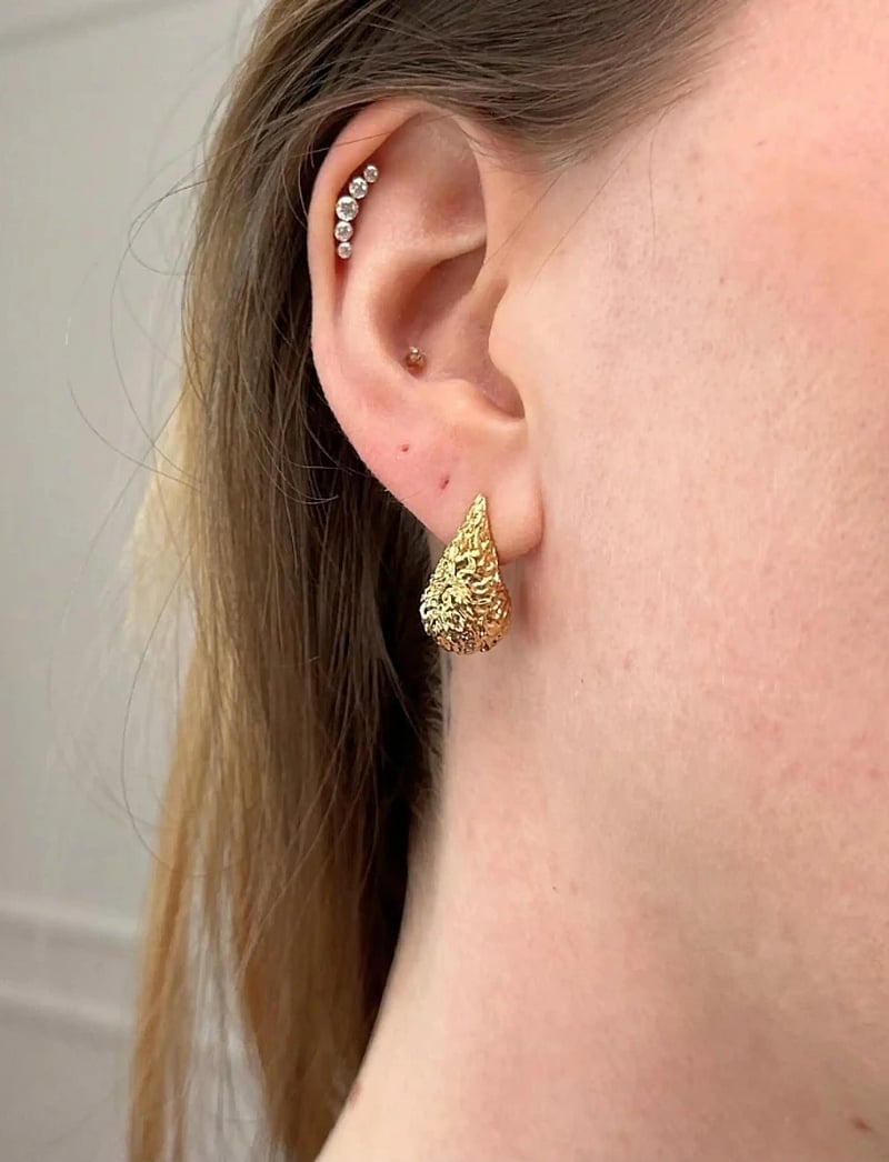 Sistie - Drops - Earrings Gold-plated - studs örhängen - gold - 2