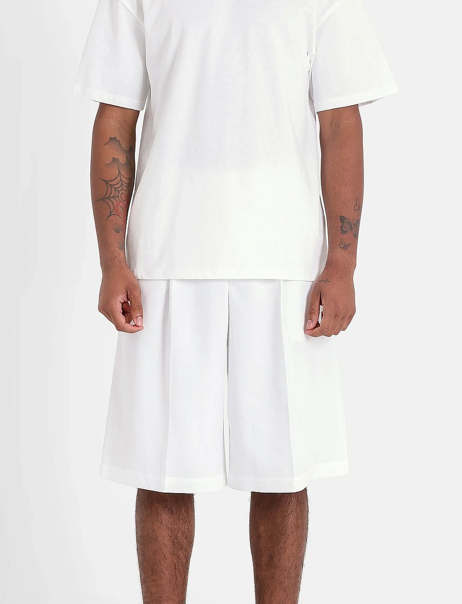 SIXTH JUNE - LOOSE FIT TAILORED SHORTS - casual shorts - white - 3
