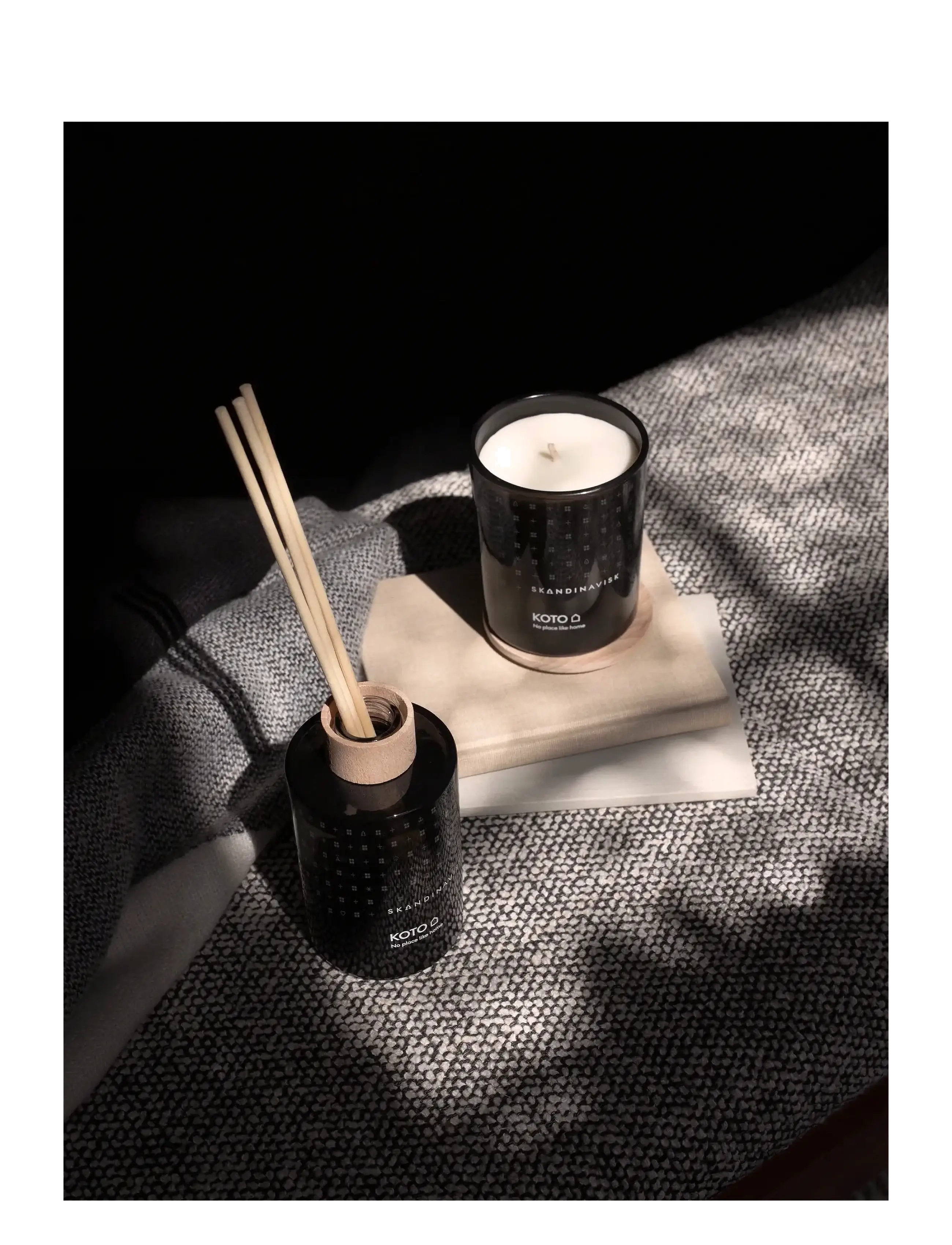 Skandinavisk - KOTO Scented Candle 200g - mellem 200-500 kr - black - 4