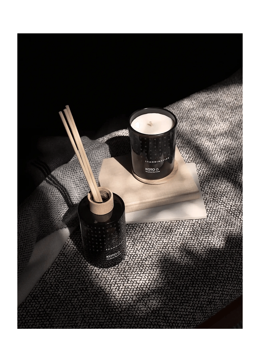 Skandinavisk - KOTO Scented Candle 200g - above 500kr - black - 4