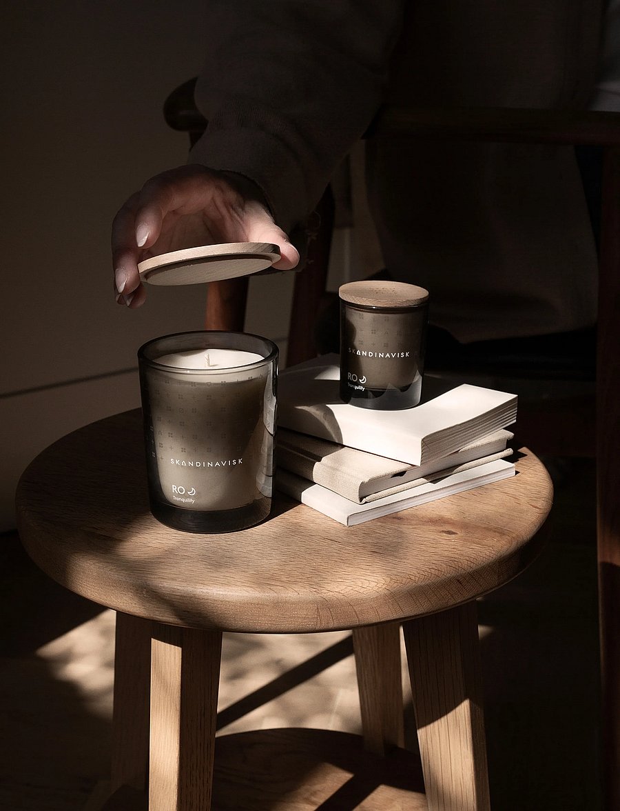 Skandinavisk - RO Scented Candle 200g - above 500kr - cool grey - 0