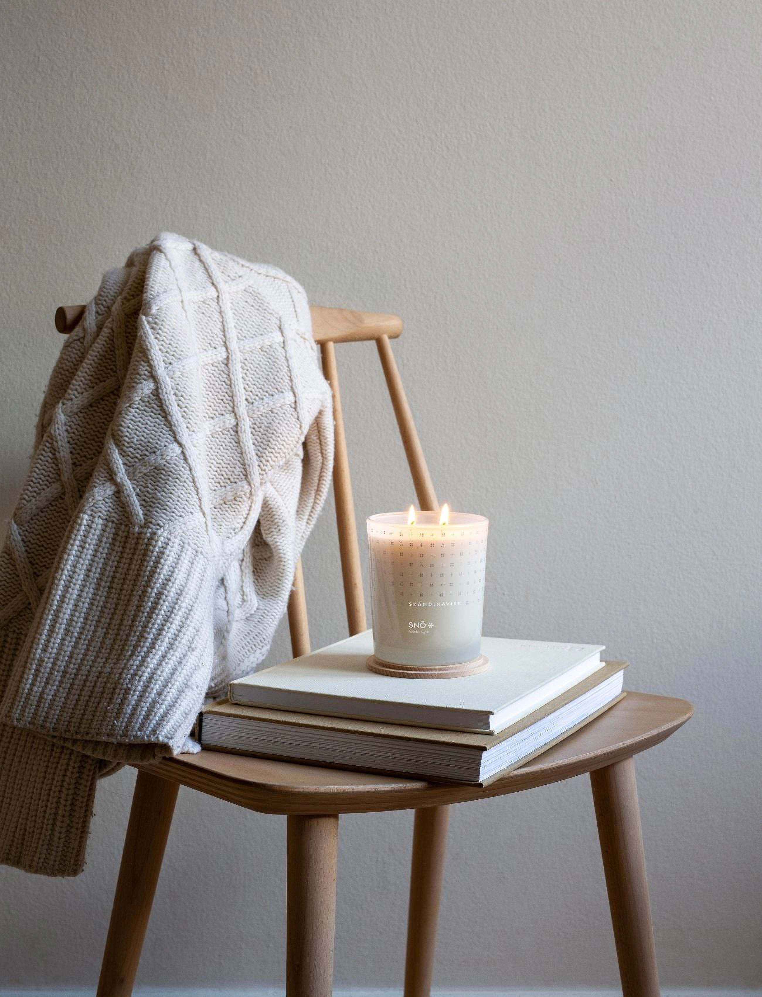 Skandinavisk Snö Special Edition 2-Wick Scented Candle 350G, 350 g, White, Hjem > Duftlys, Dame