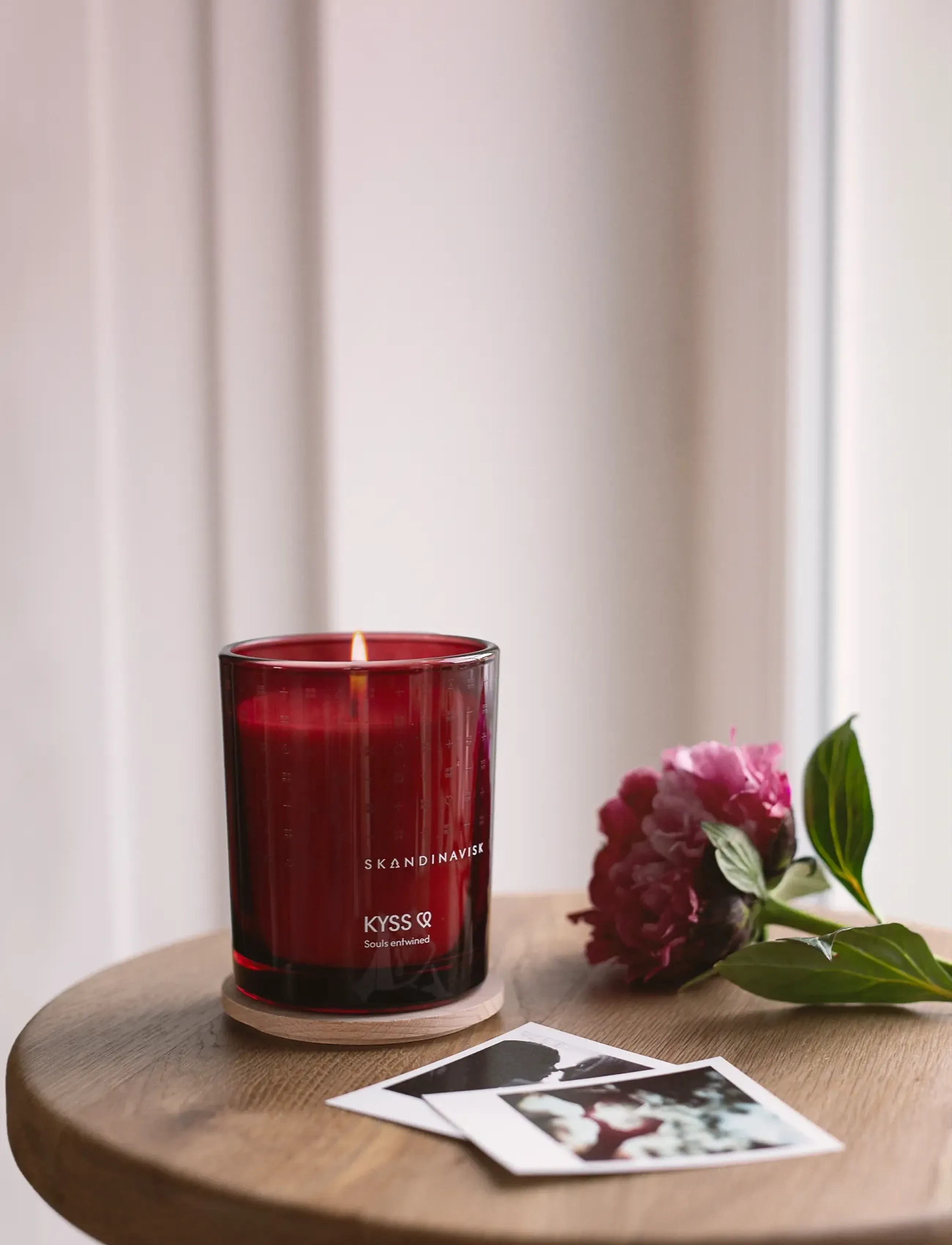 Skandinavisk - KYSS Scented Candle 200g - mellem 200-500 kr - warm love red - 4
