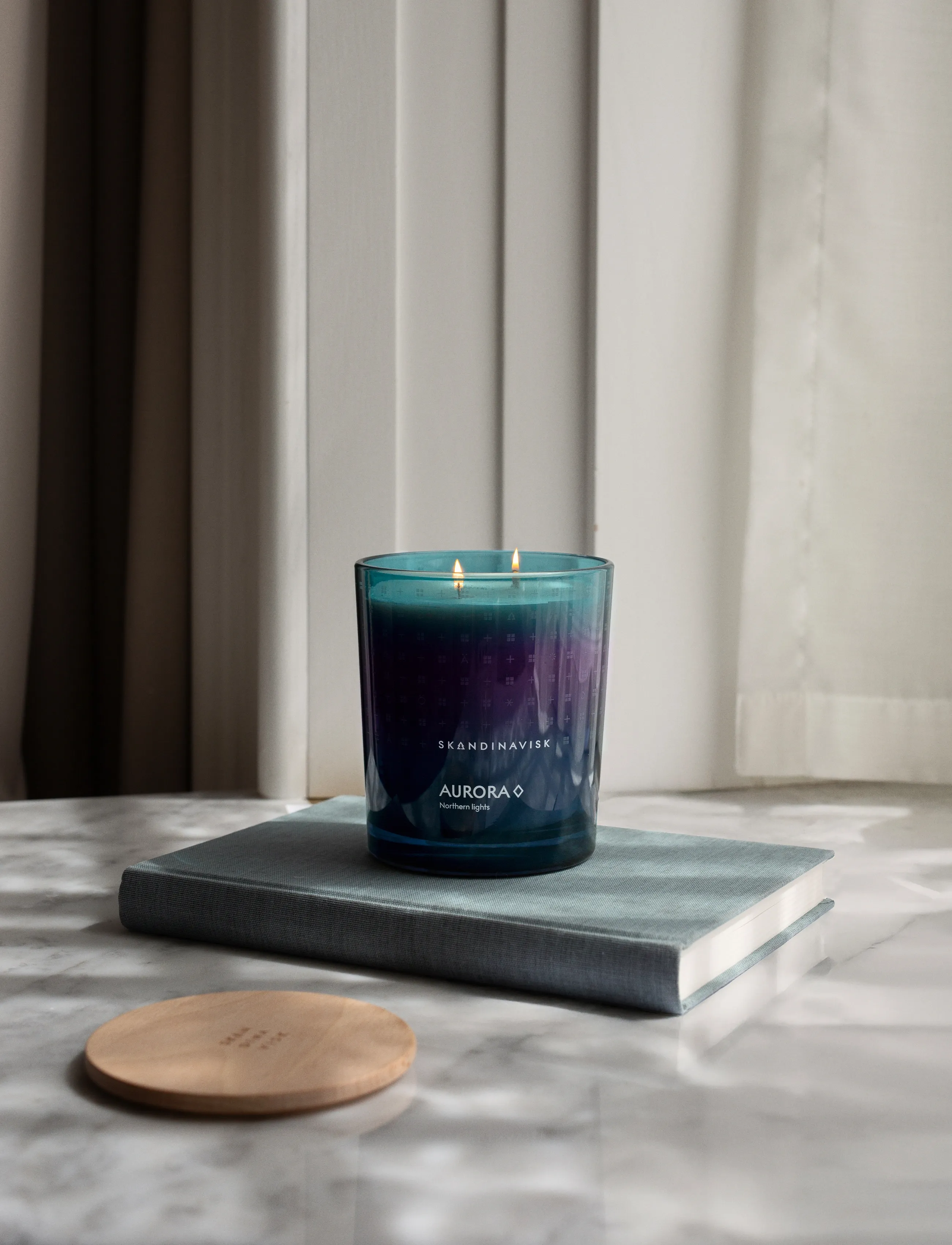 Skandinavisk Aurora Scented Candle, 350 G, Purple, Hjem > Duftlys, Dame