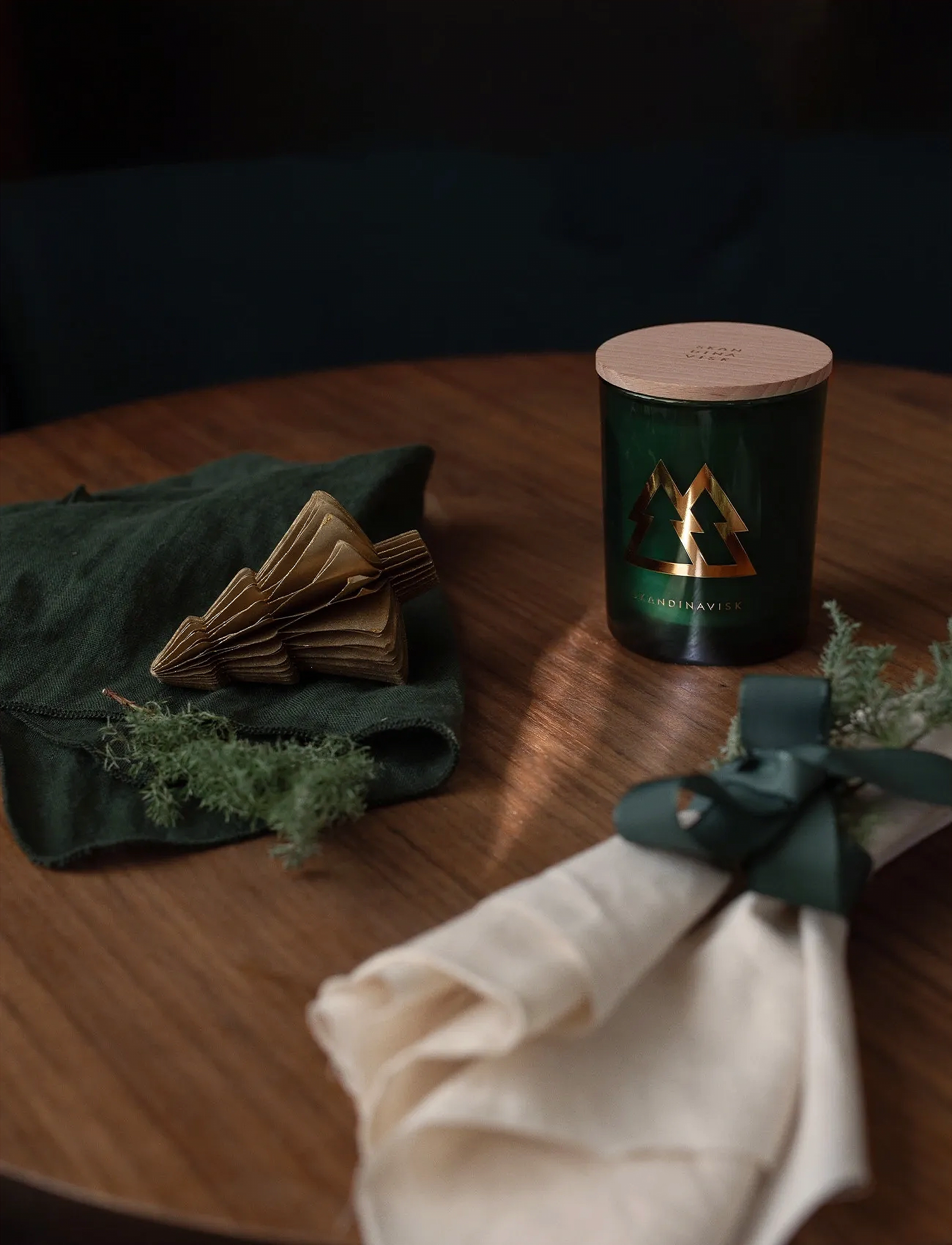Skandinavisk Skog Special Gold Edition Scented Candle, 200 G, Green, Hjem > Duftlys, Dame