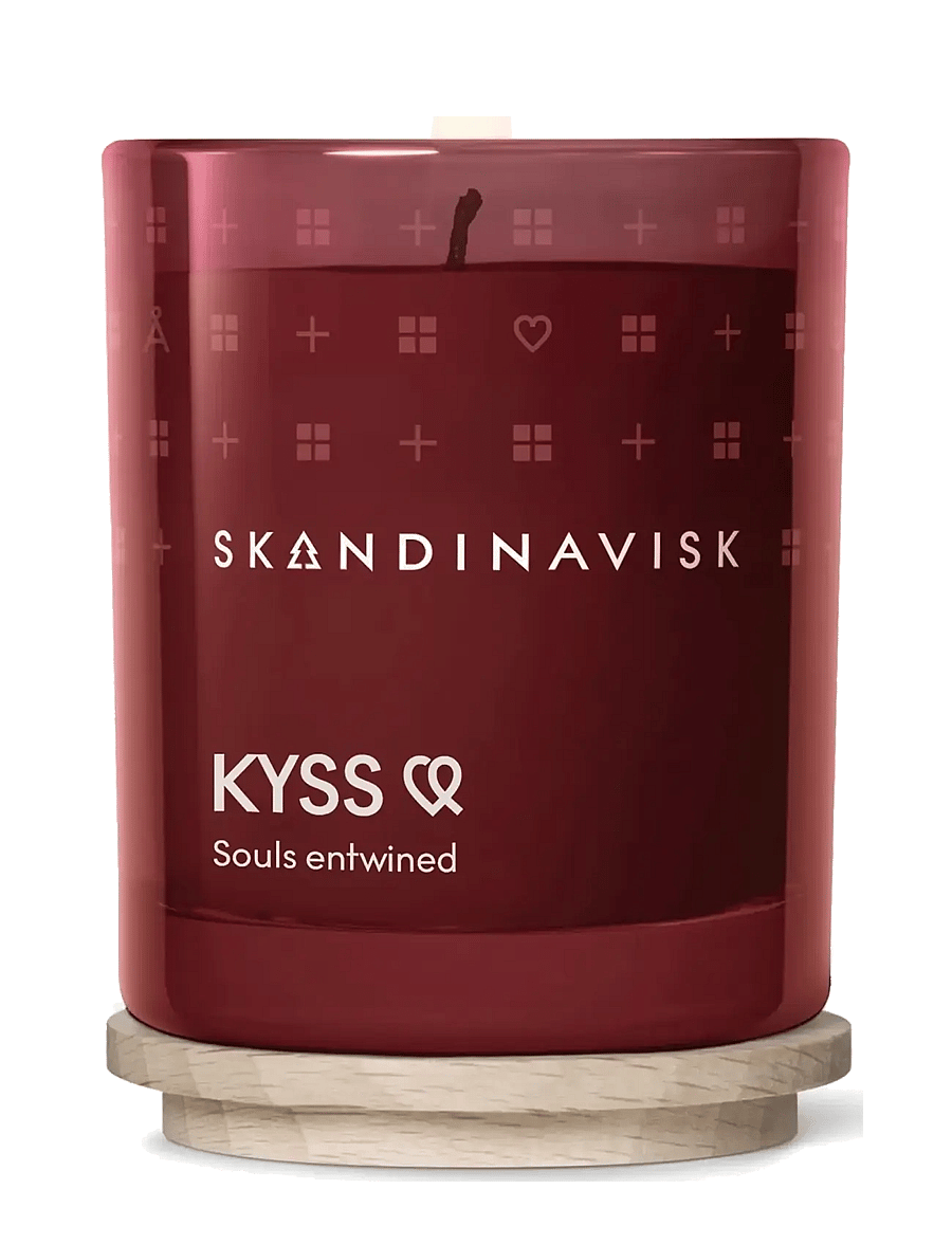 Skandinavisk - KYSS Scented Candle 65g - above 500kr - warm love red - 1