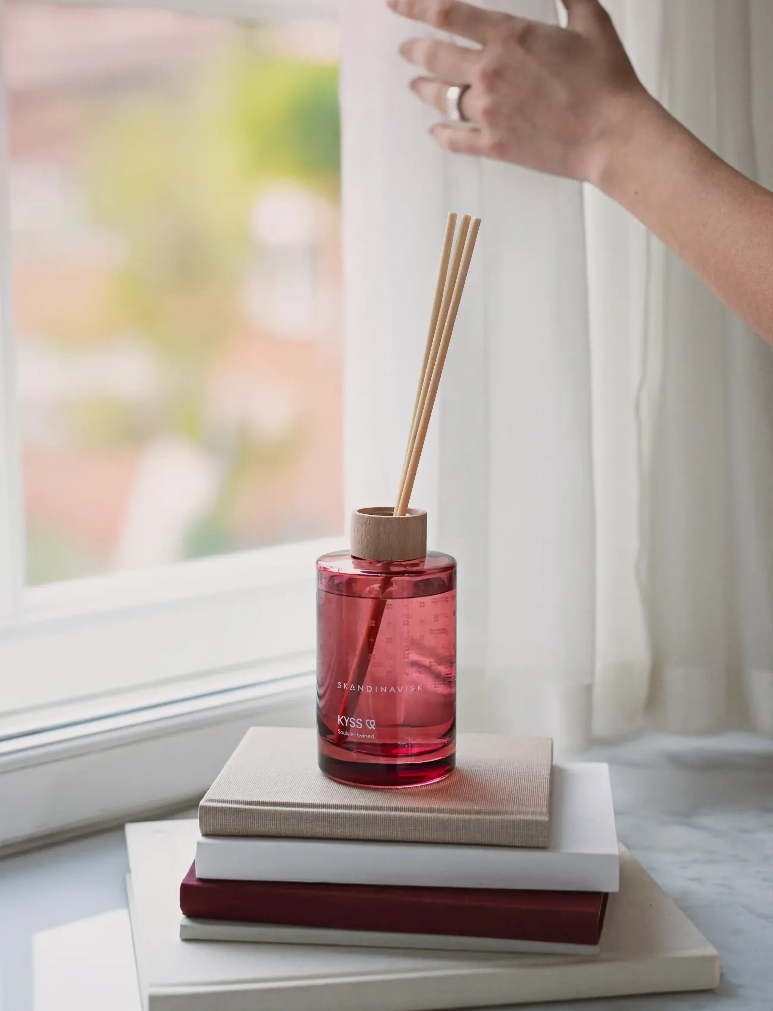 Skandinavisk Kyss Scent Diffuser 200ml, 200 ml, Burgundy, Hjem > Duftspredere, Dame