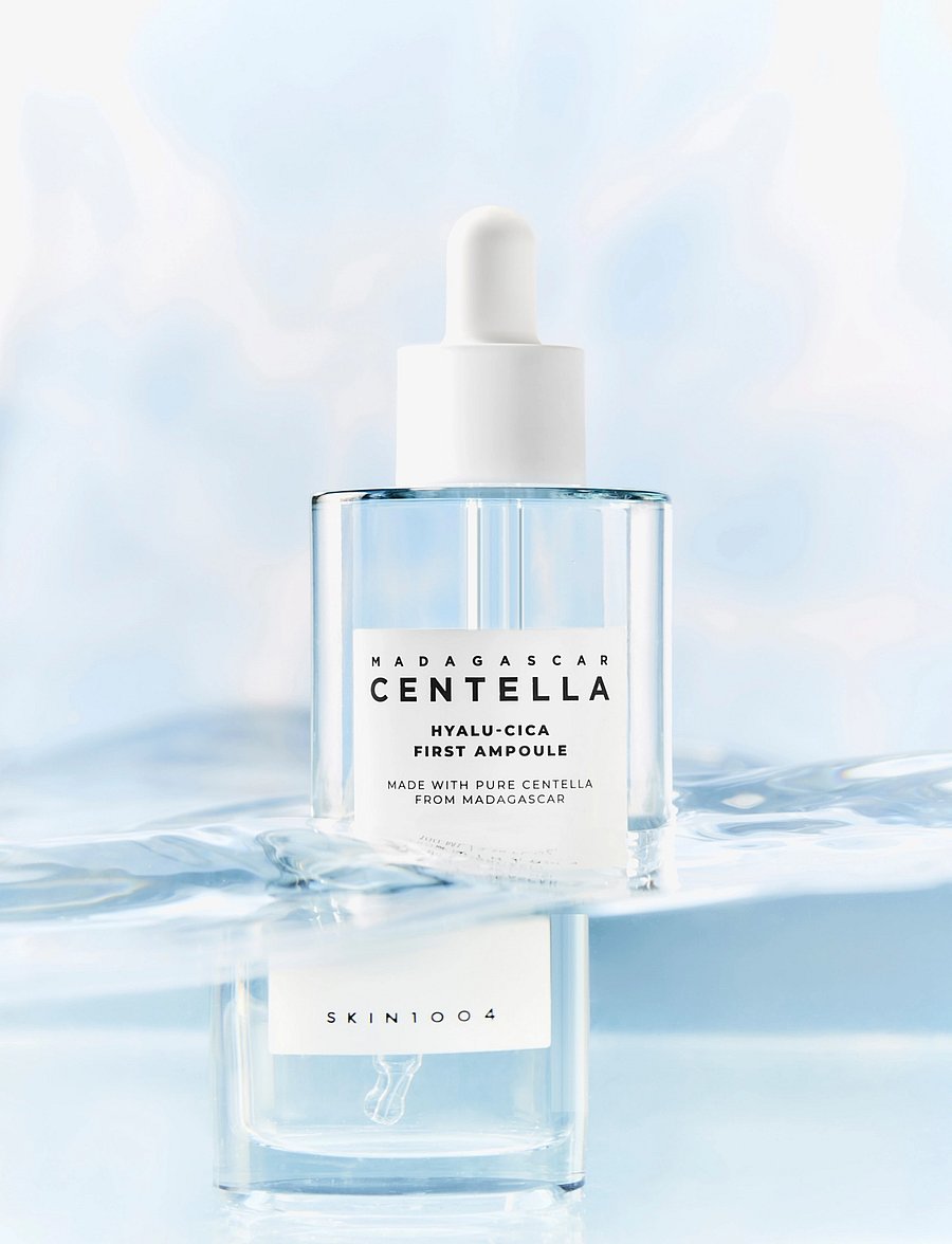 SKIN1004 - Madagascar Centella Hyalu-Cica First Ampoule - serum og olíur - clear - 1
