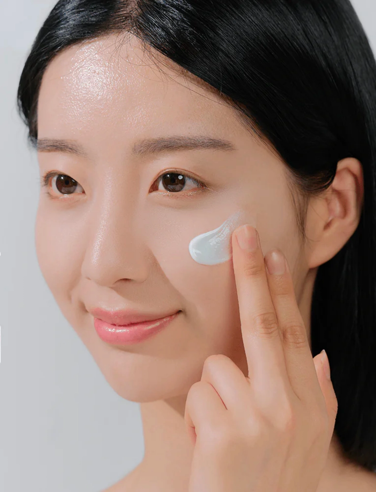 SKIN1004 - Madagascar Centella Hyalu-Cica Water-Fit Sun Serum miniature - til ansigtet - clear - 2
