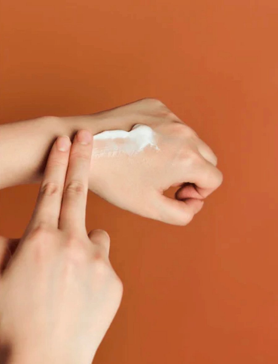 SKIN1004 - Madagascar Centella Probio-Cica Enrich Cream - clear - 2