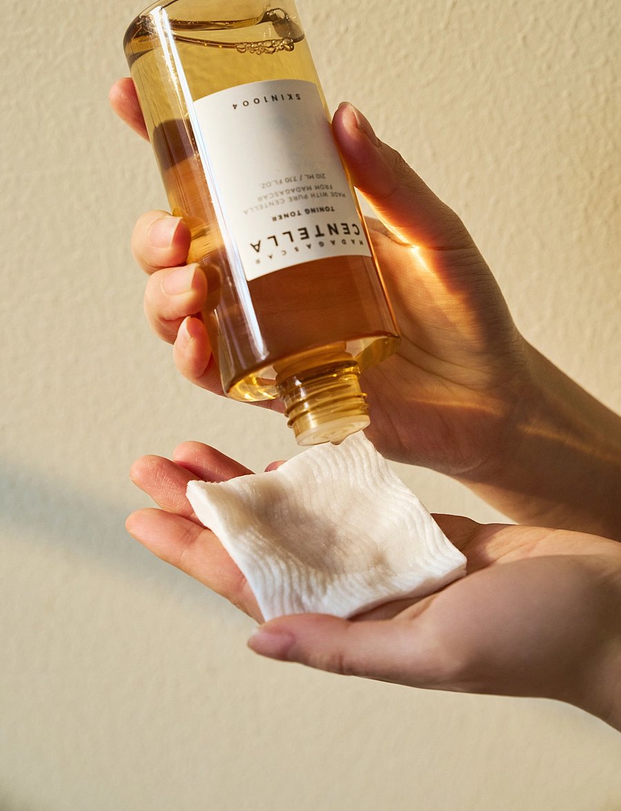 SKIN1004 - Madagascar Centella Toning Toner - eksfolierende tonere - clear - 2