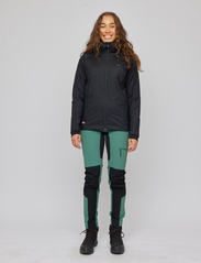 Skogstad - W Lidane - ski jackets - black - 2