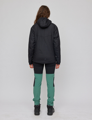 Skogstad - W Lidane - ski jackets - black - 3