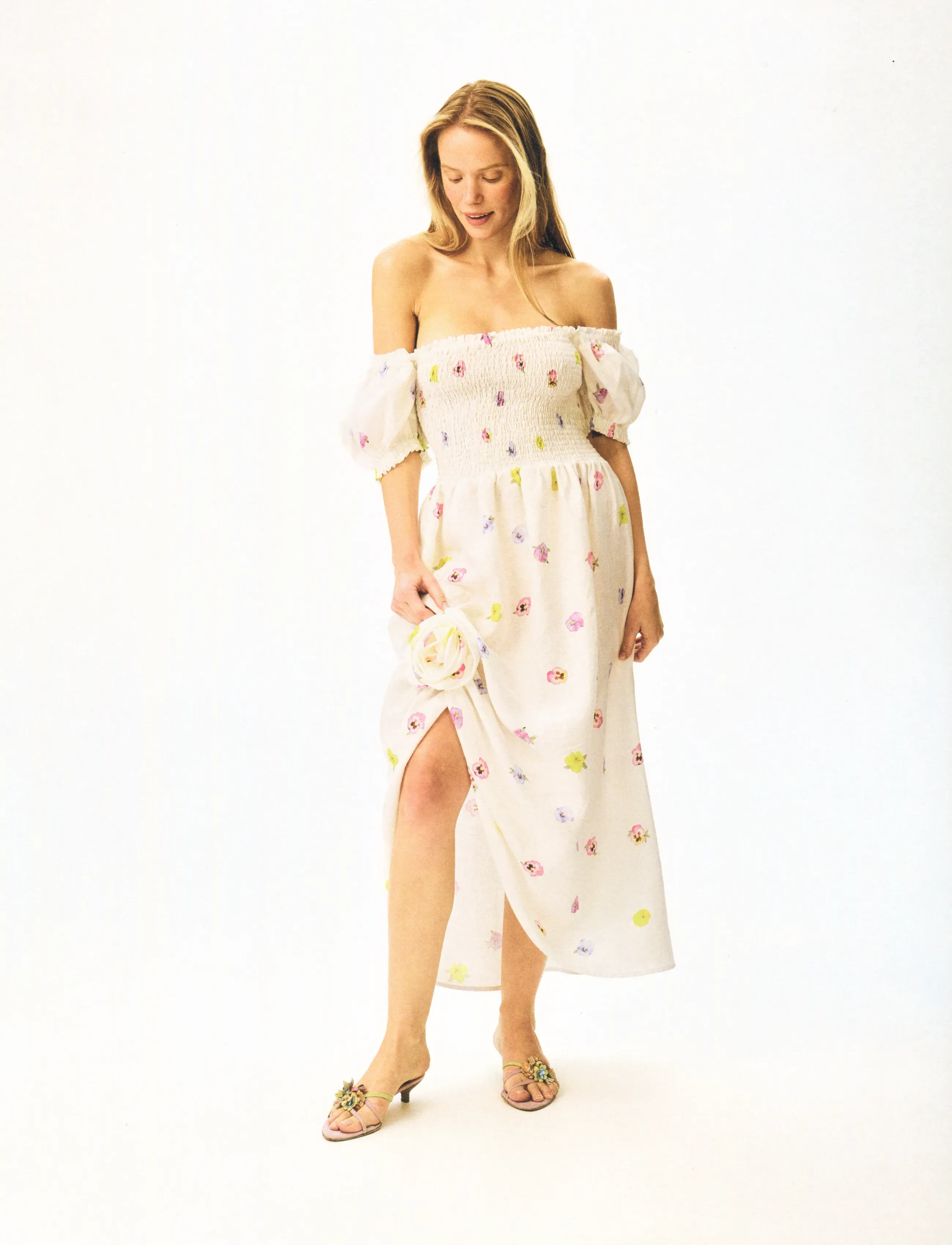 Sleeper - Belle Linen Dress with Rose Detail in Painsies - robes d'été - multicolor - 3