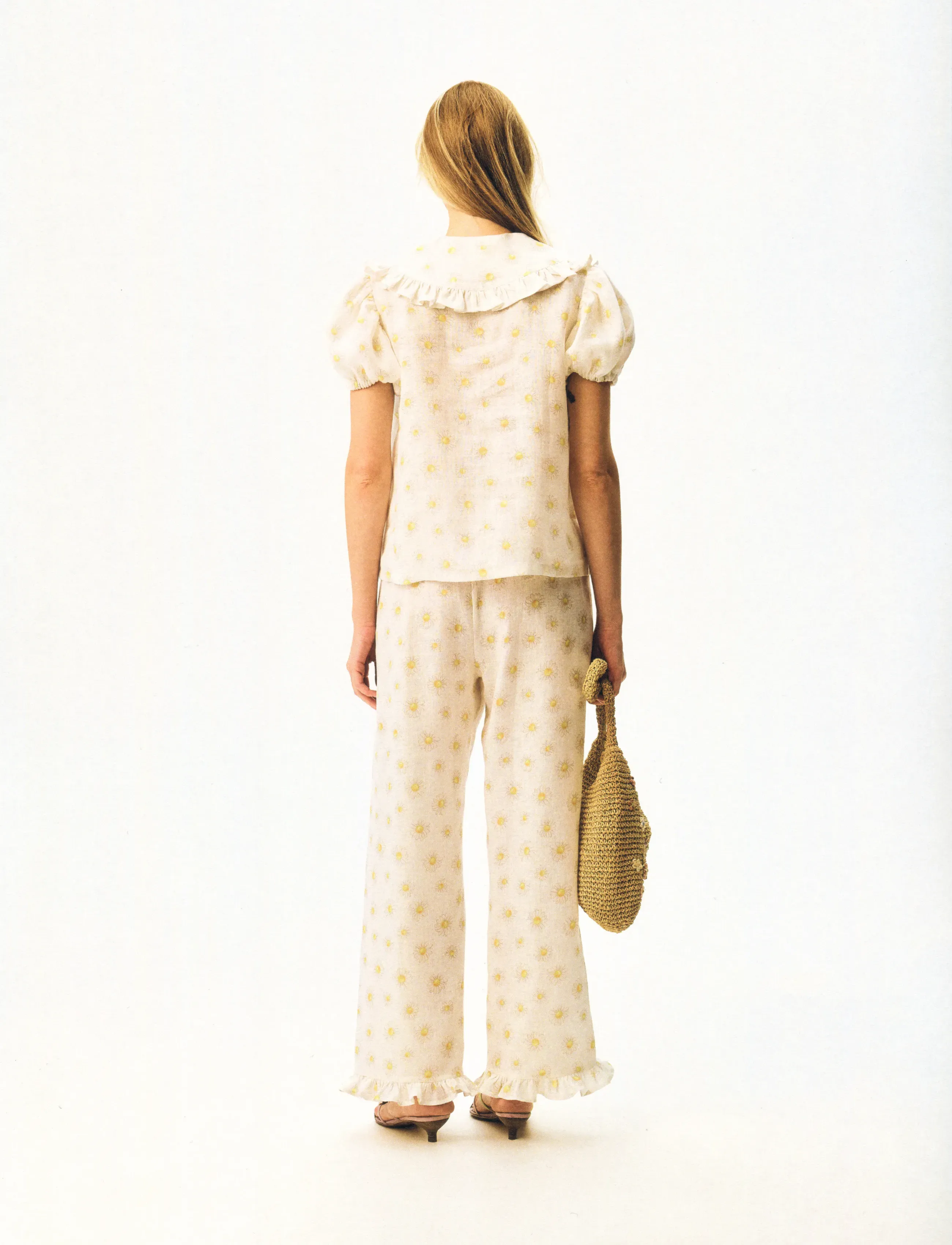 Sleeper - Puff Linen Lounge Shirt in Daisies - linased särgid - white&yellow - 2
