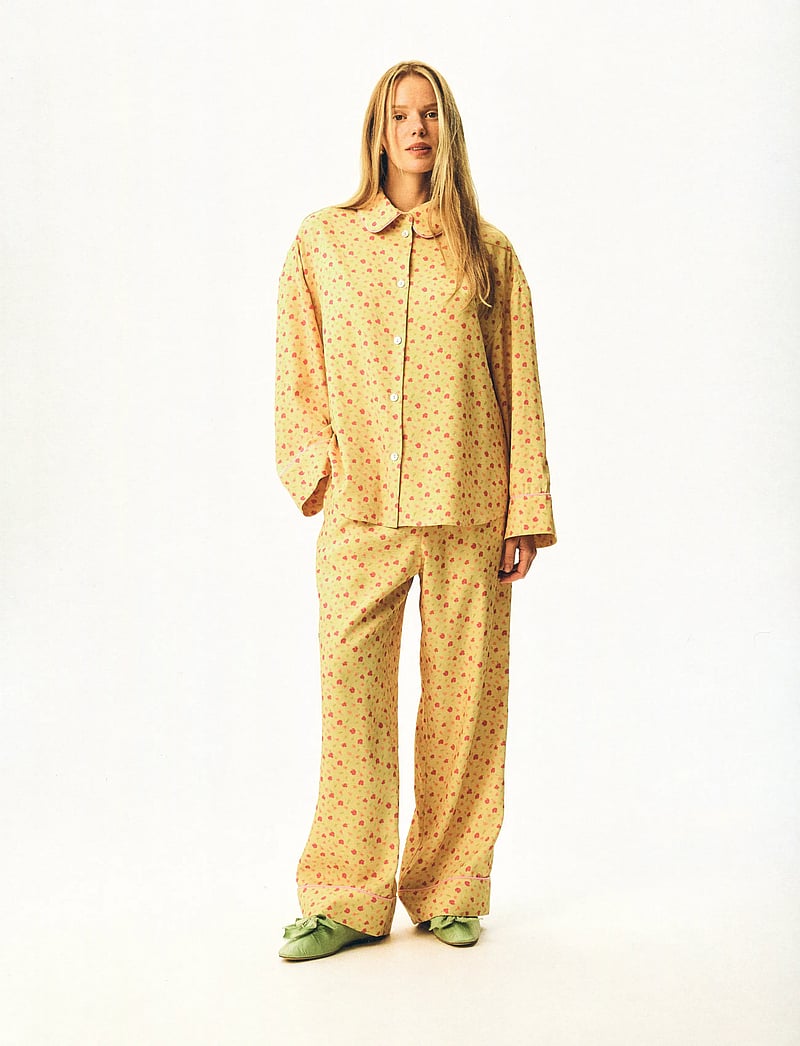 Sleeper - Pastelle Oversized Pants in Wild Painsies - wide leg trousers - multicolor - 3