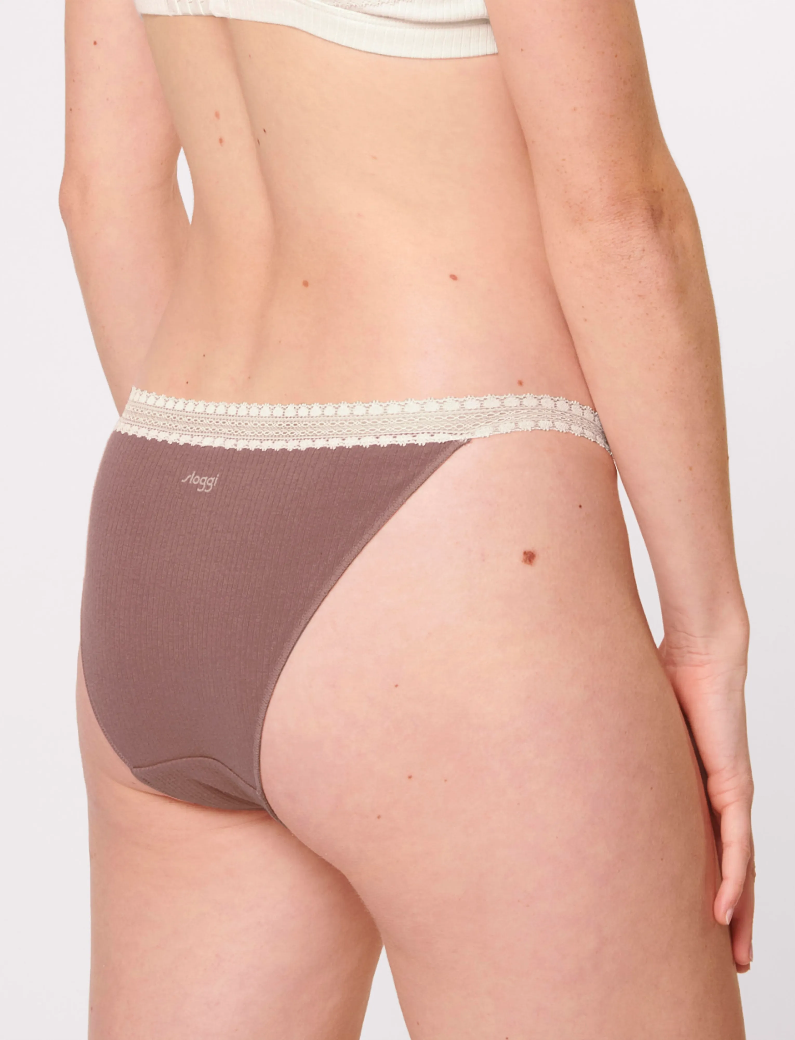 Sloggi Go Ribbed R Tanga C2P string dam – bild 2