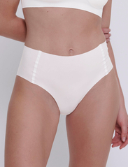 sloggi - sloggi ZERO Feel 2.0 High waist - seamless panties - silk white - 2