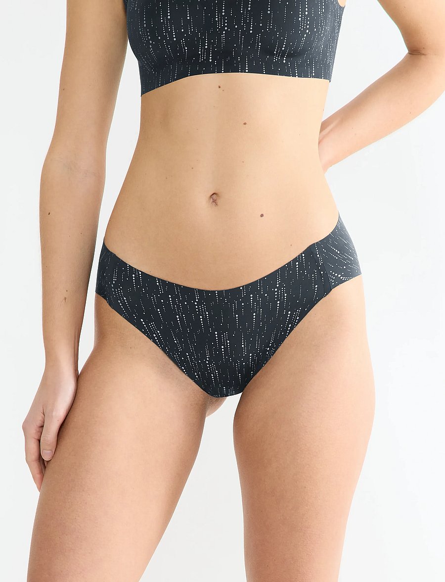 sloggi - sloggi ZERO Feel 2.0 Festive High l - nahtlose slips - black combination - 0