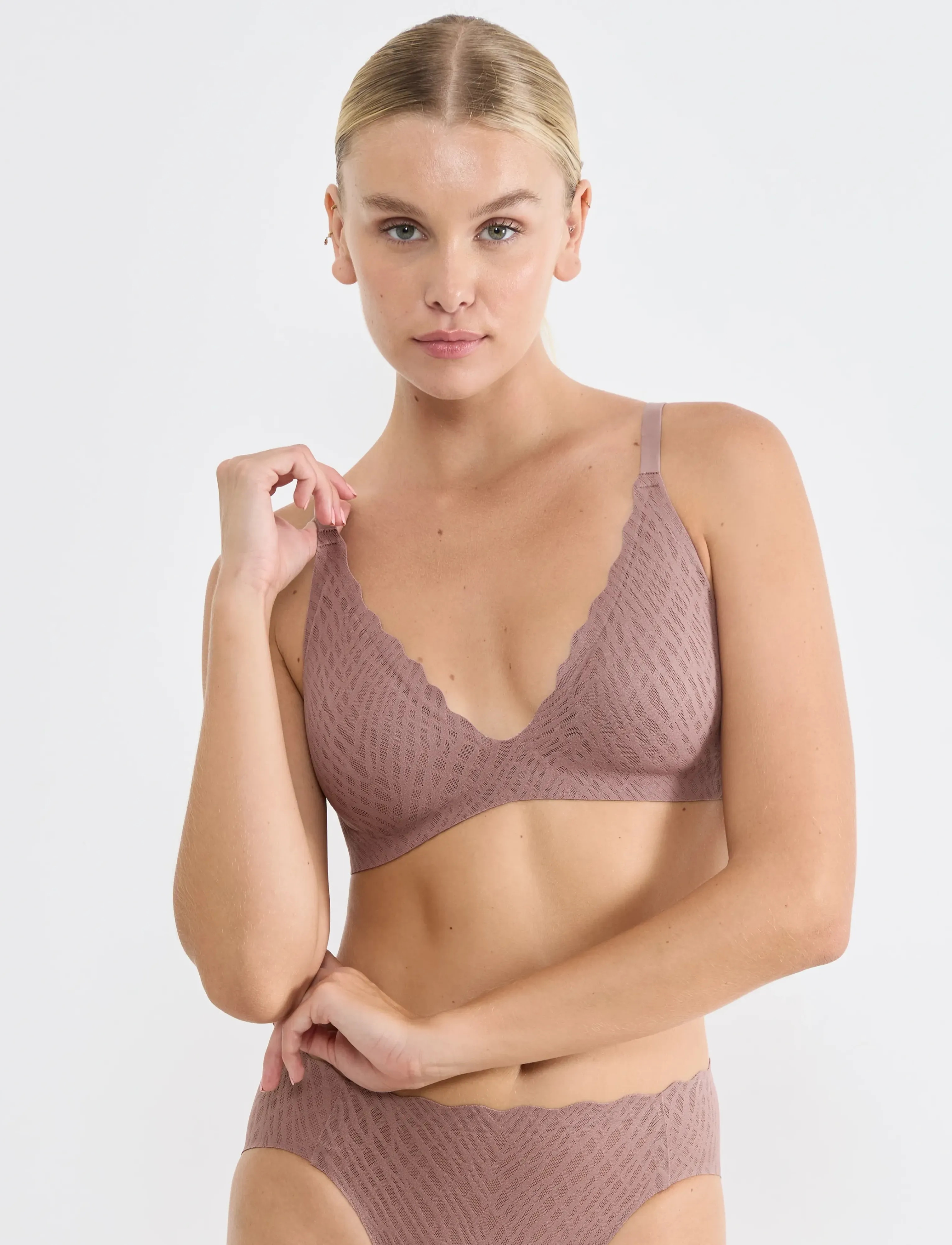 sloggi Zero Feel Bliss The Up P Bra, M PLUS, Soft Bras, Braun - Non Wired Frauen