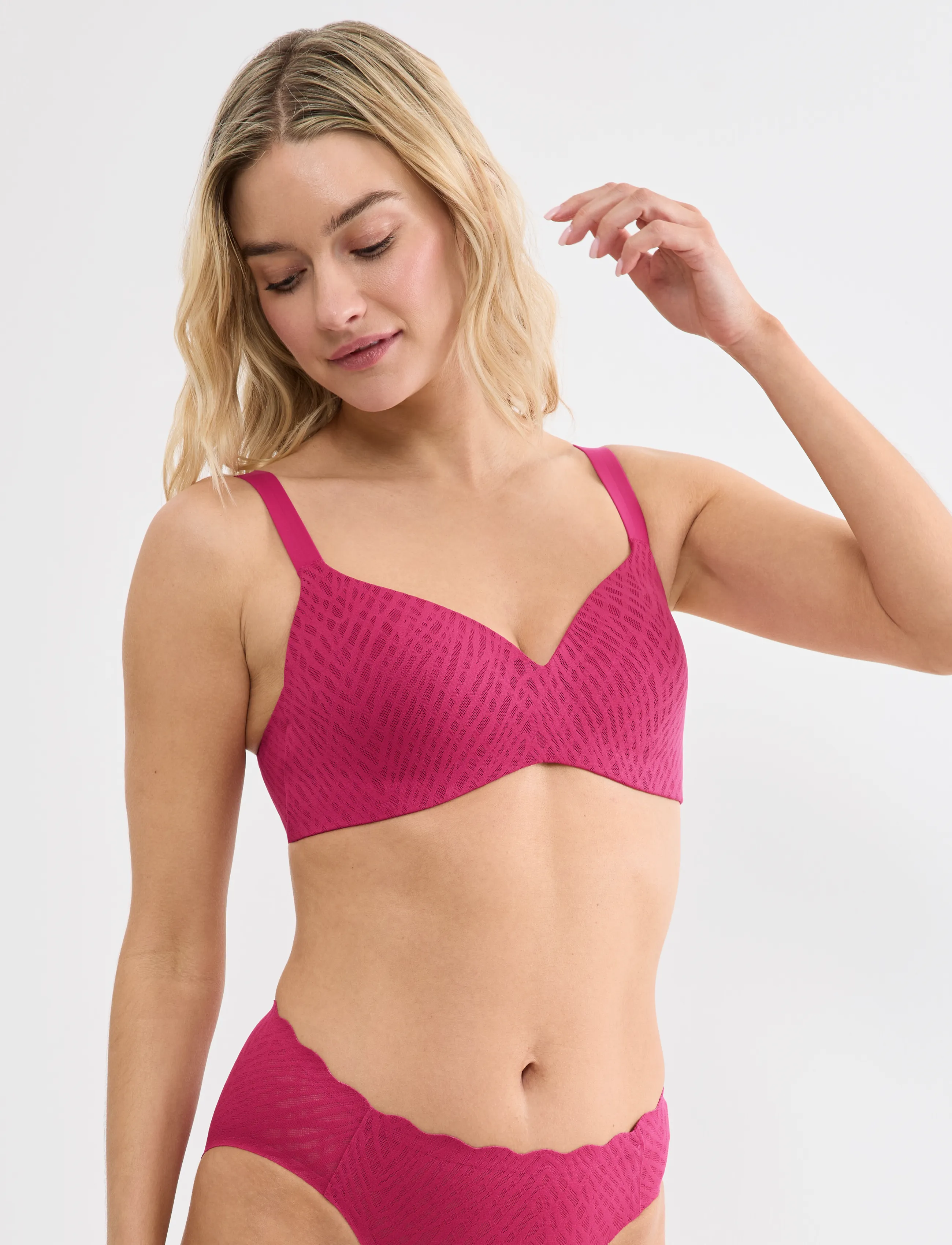 sloggi - sloggi ZERO Feel Bliss THE UP TshirtBra - t-särgi rinnahoidjad - berry - 0