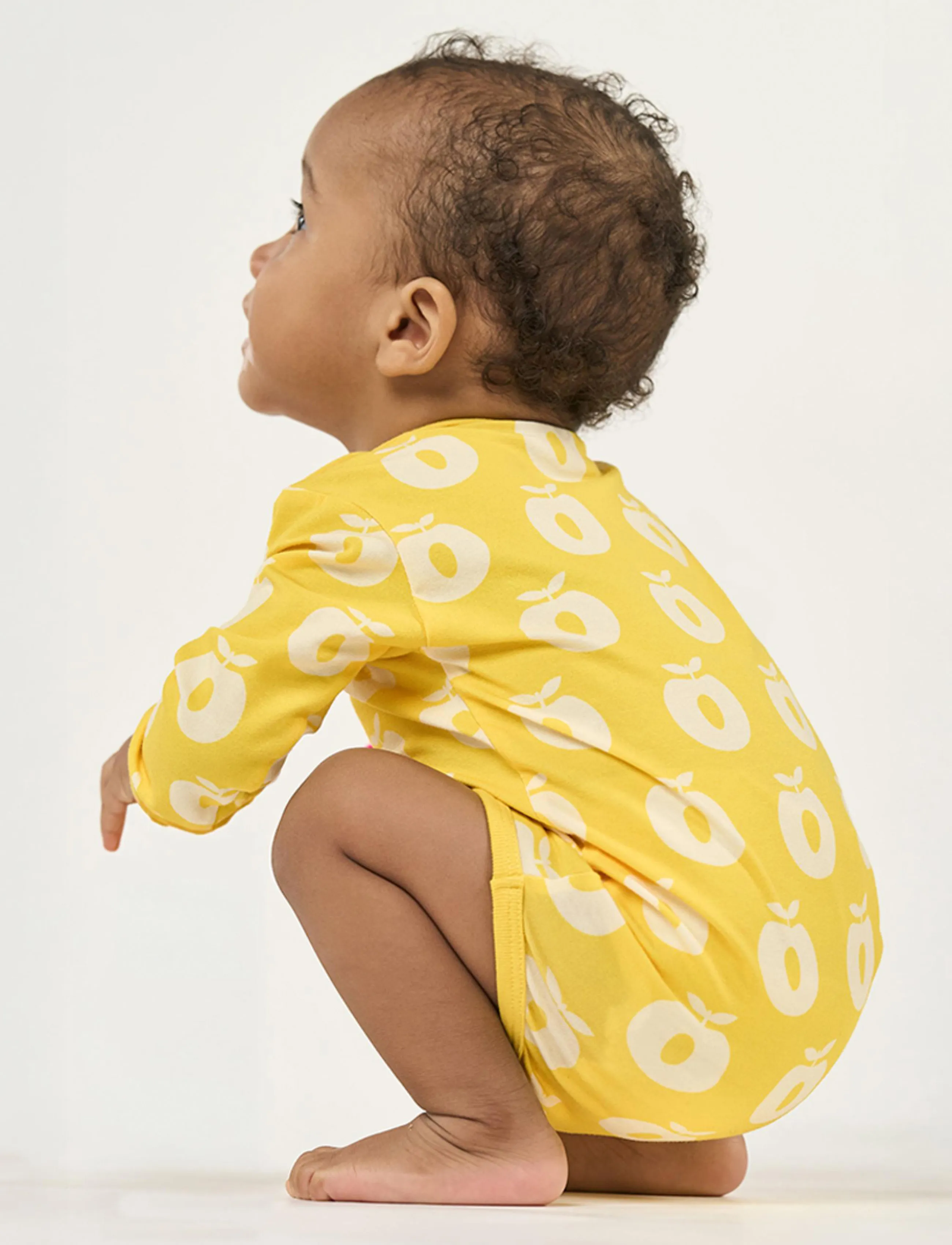Småfolk - Elstar long-sleeved baby body with apples - laveste priser - empire yellow - 0