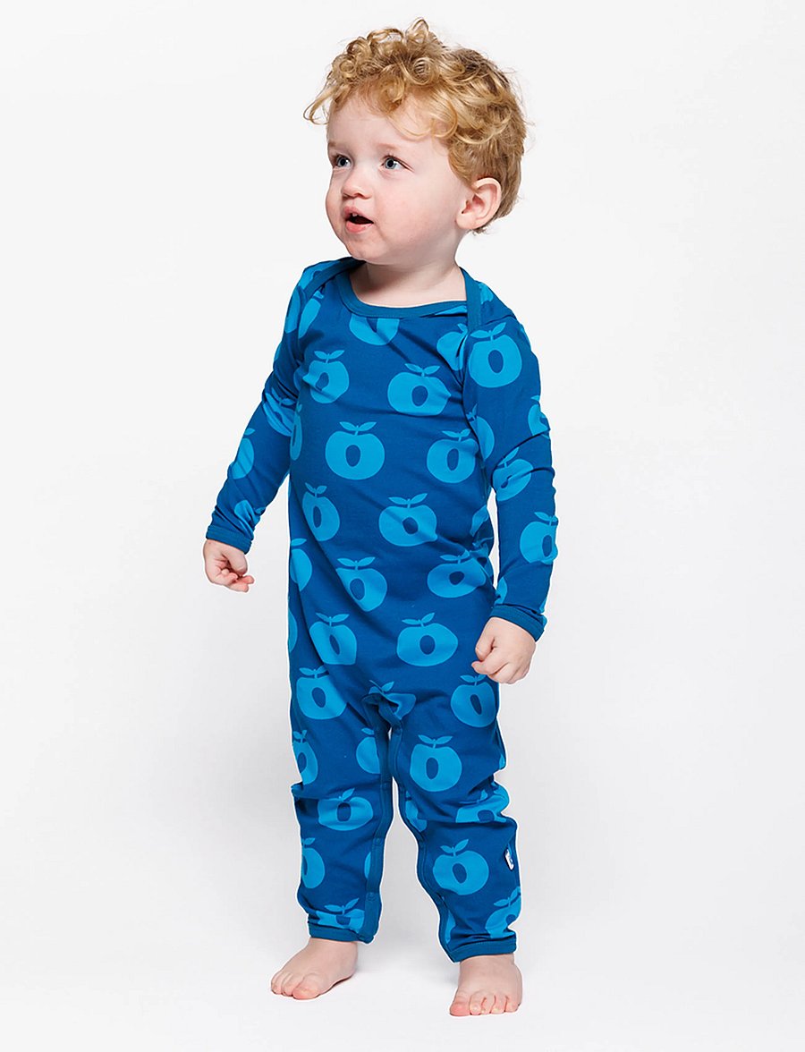 Småfolk - Ulm long-sleeved baby suit with apples - långärmade bodysuits - vivid blue - 0