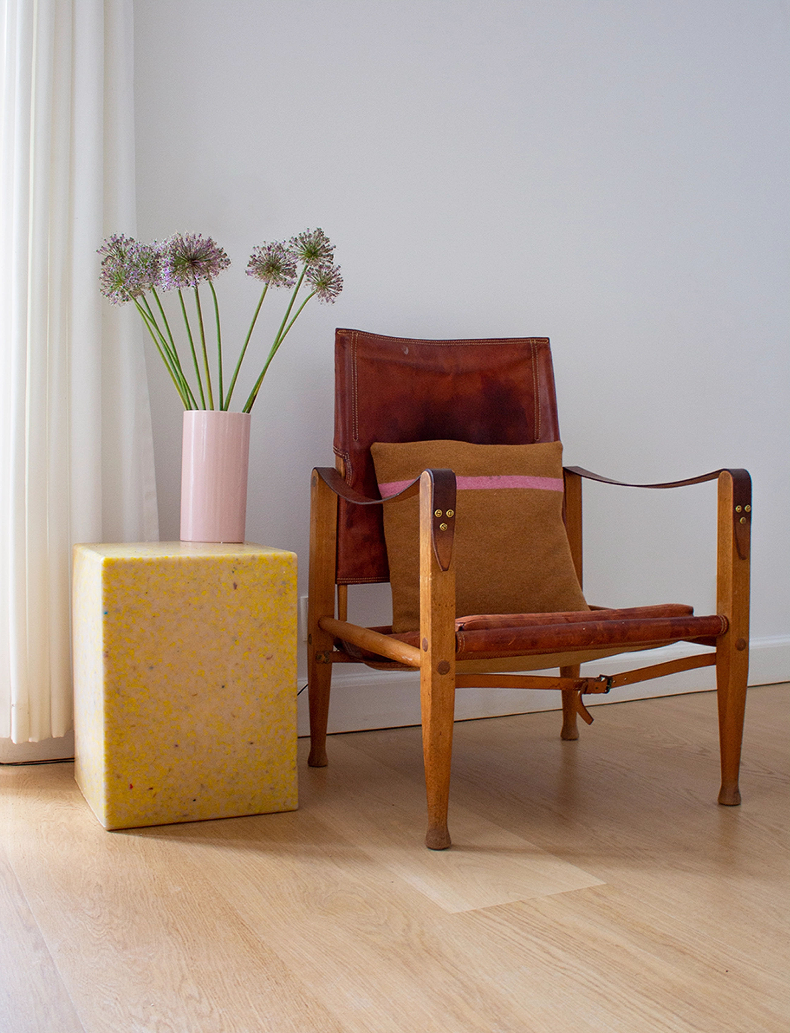 SMALLrevolution Sigrid 42, One Size, Chairs & Stools, Gelb - Stools Benches, Homeware