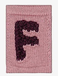 Knitted letter F, rose, Smallstuff