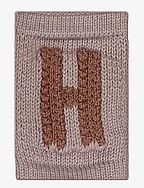 Knitted letter H, rose - H PINK