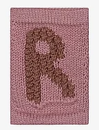 Knitted letter R, rose - R PINK