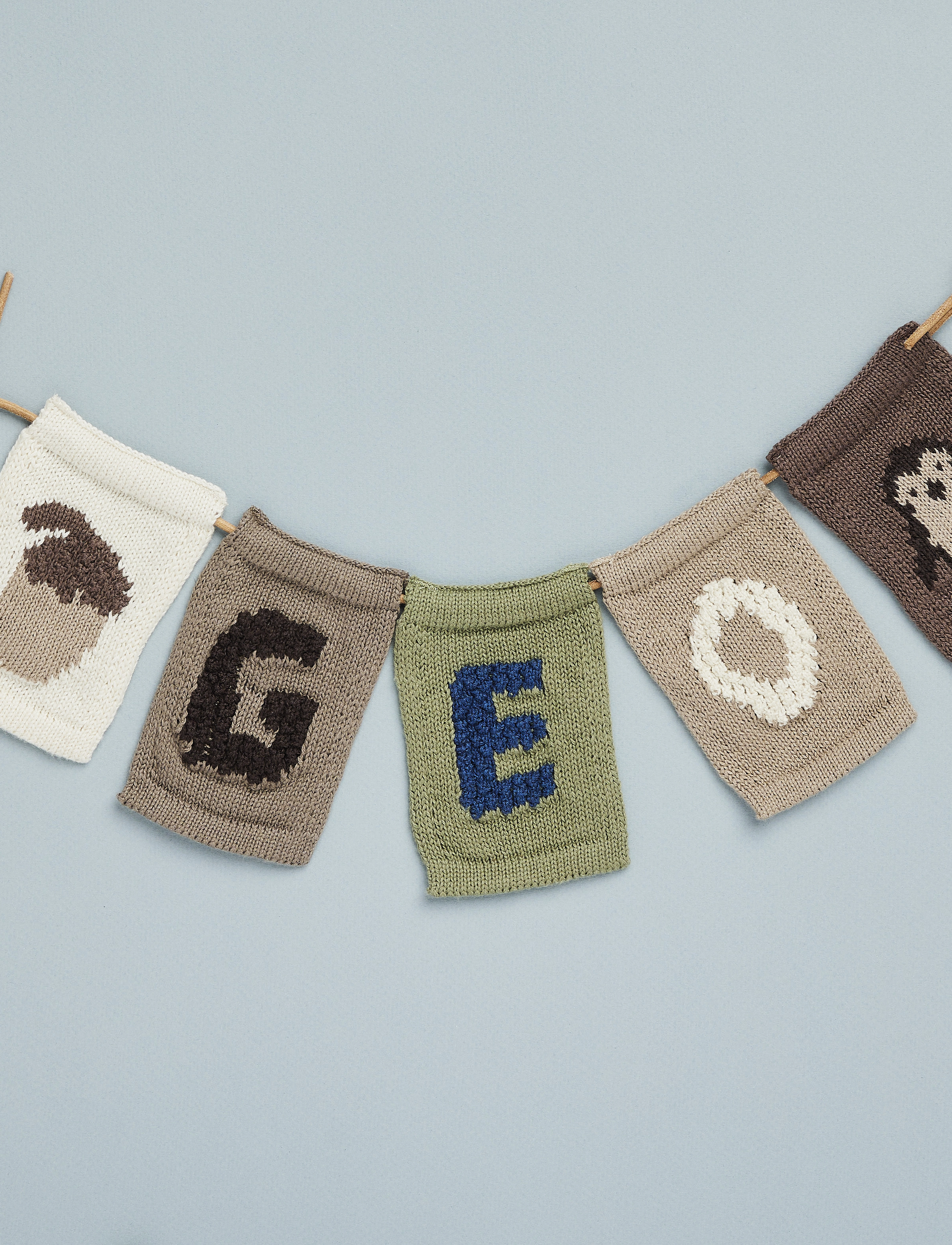 Smallstuff Knitted Flag, Pinguin, Nature, One Size, Kids Decor, Braun - Decoration Accessories-details, Kinder