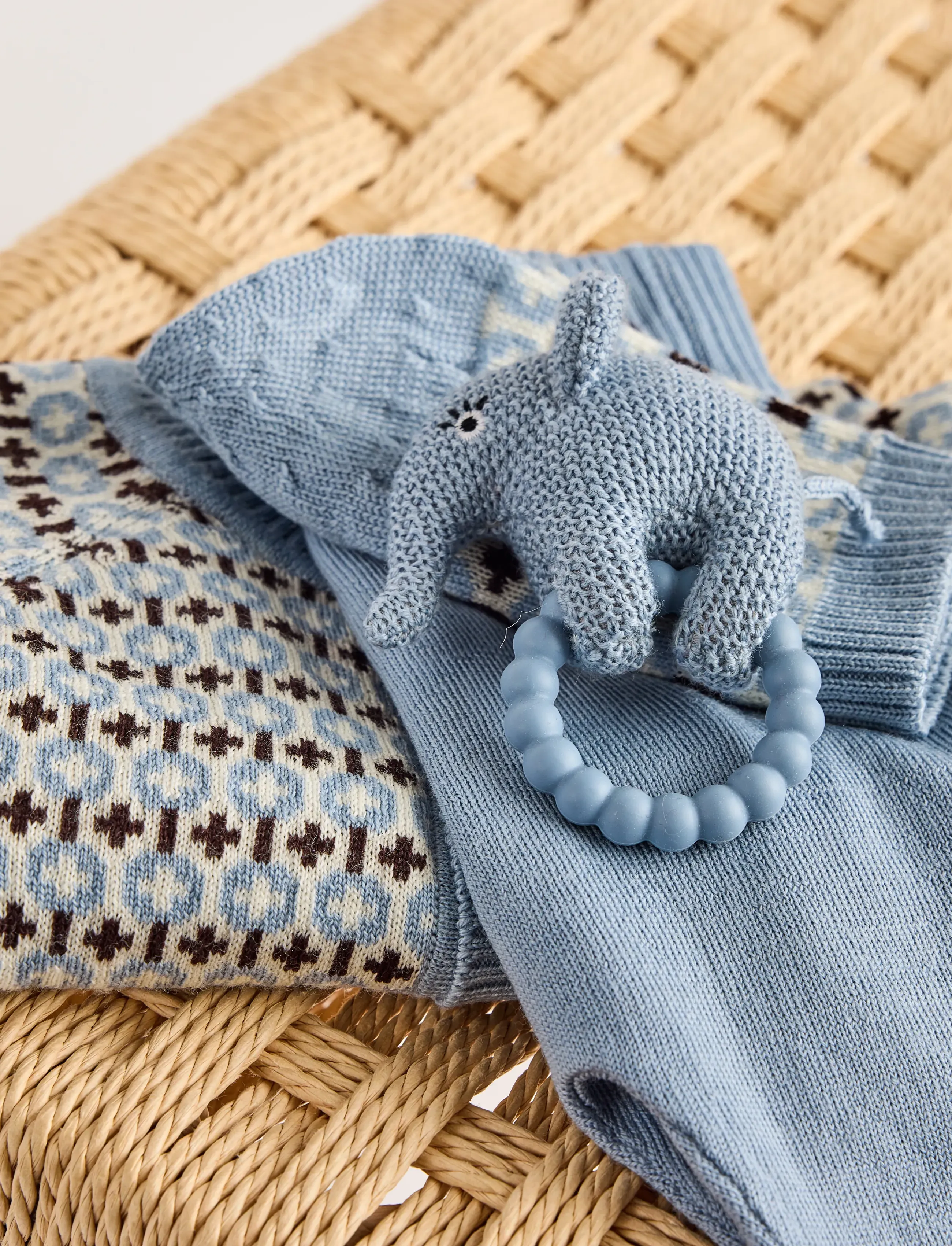 Smallstuff Rattle, Elephant, Merino Wool, Powder, One Size, Baby Spielzeug, Blau - Rattles, Kinder