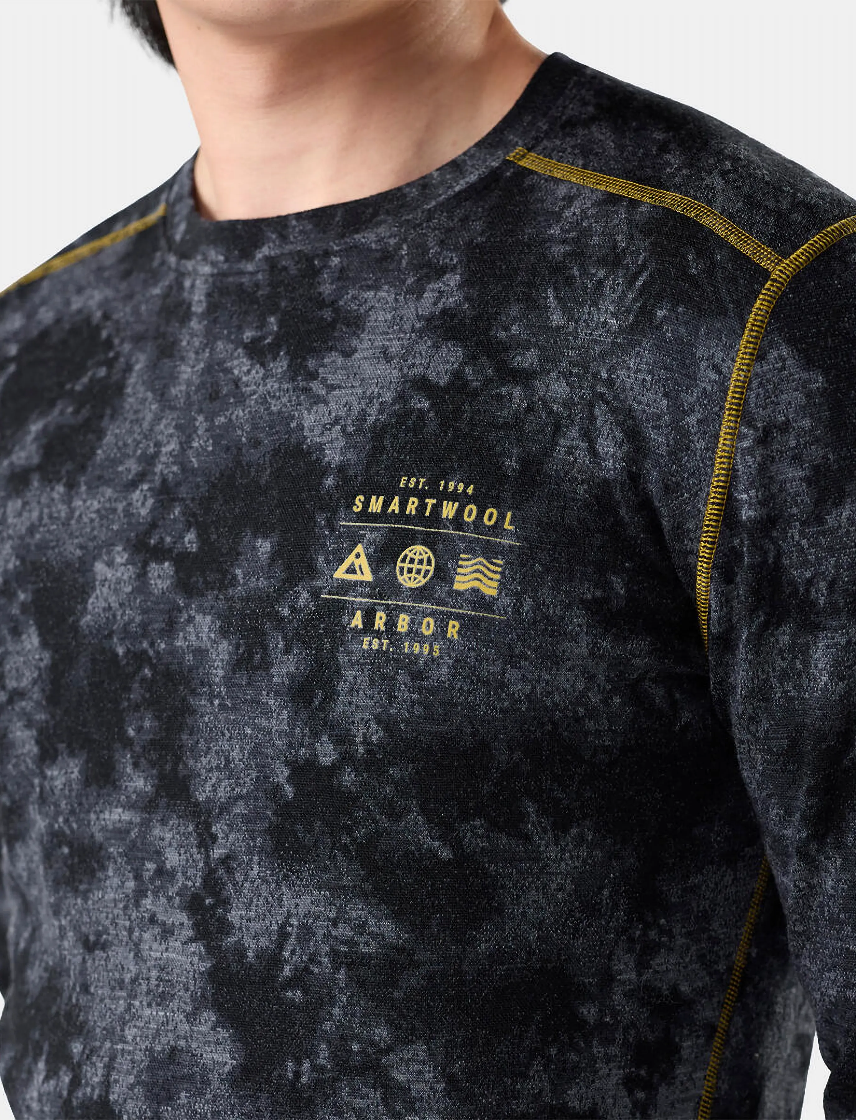 Smartwool - Men's Classic Thermal Merino Base Layer Crew Boxed - aluskihina kantavad alussärgid - black tie dye/hny gold - 3