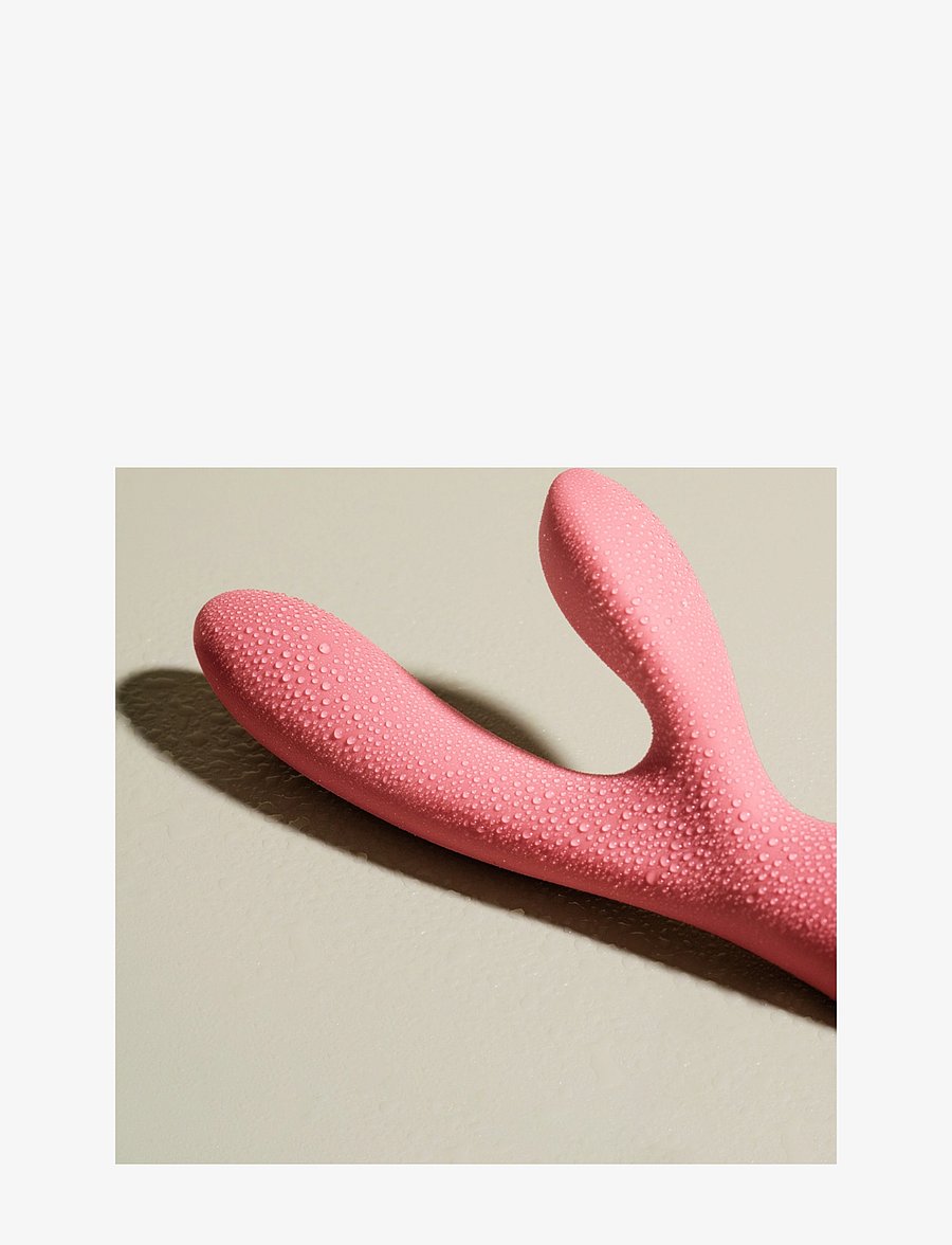 Smile Makers - The Artist - sex & intimacy - pink - 2